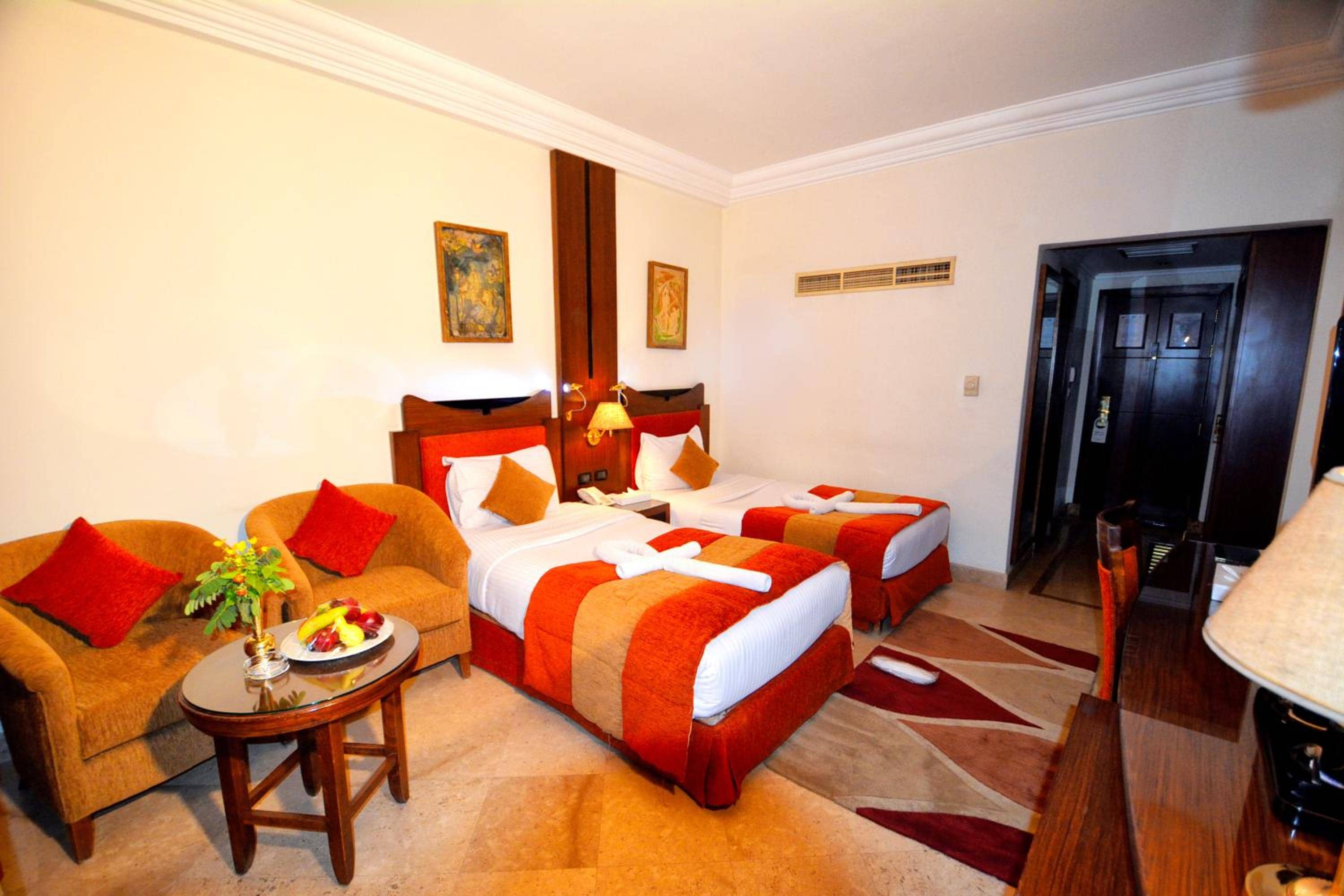 Aracan Eatabe Luxor Hotel — 2
