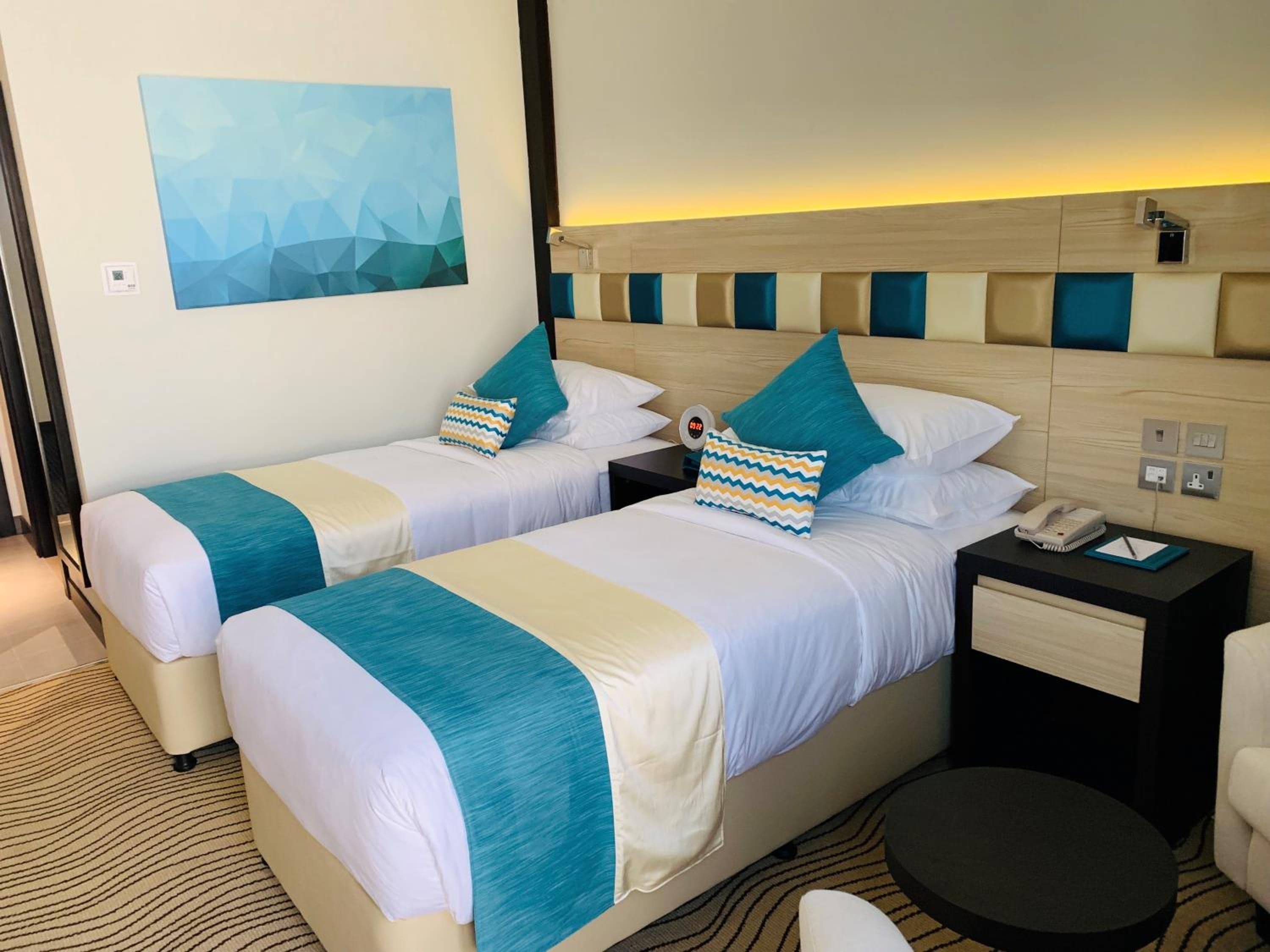 City Avenue Hotel — 4