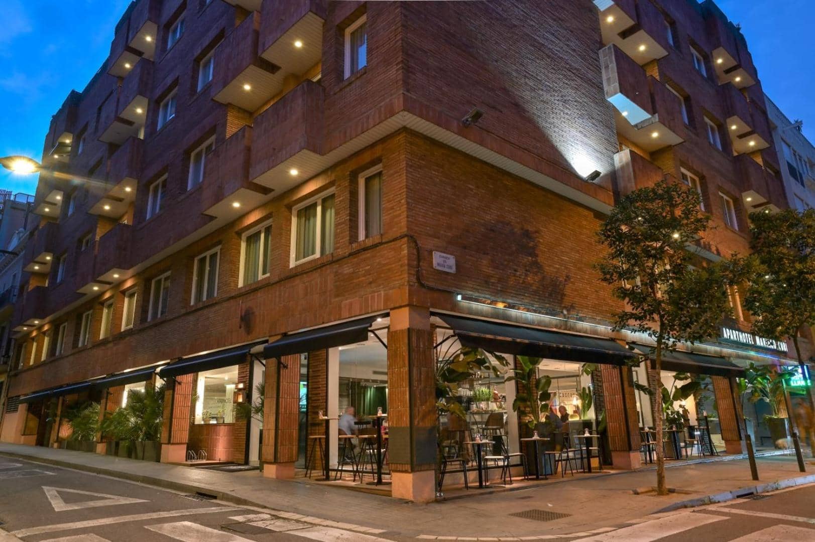 Aparthotel Mariano Cubi Barcelona — 2