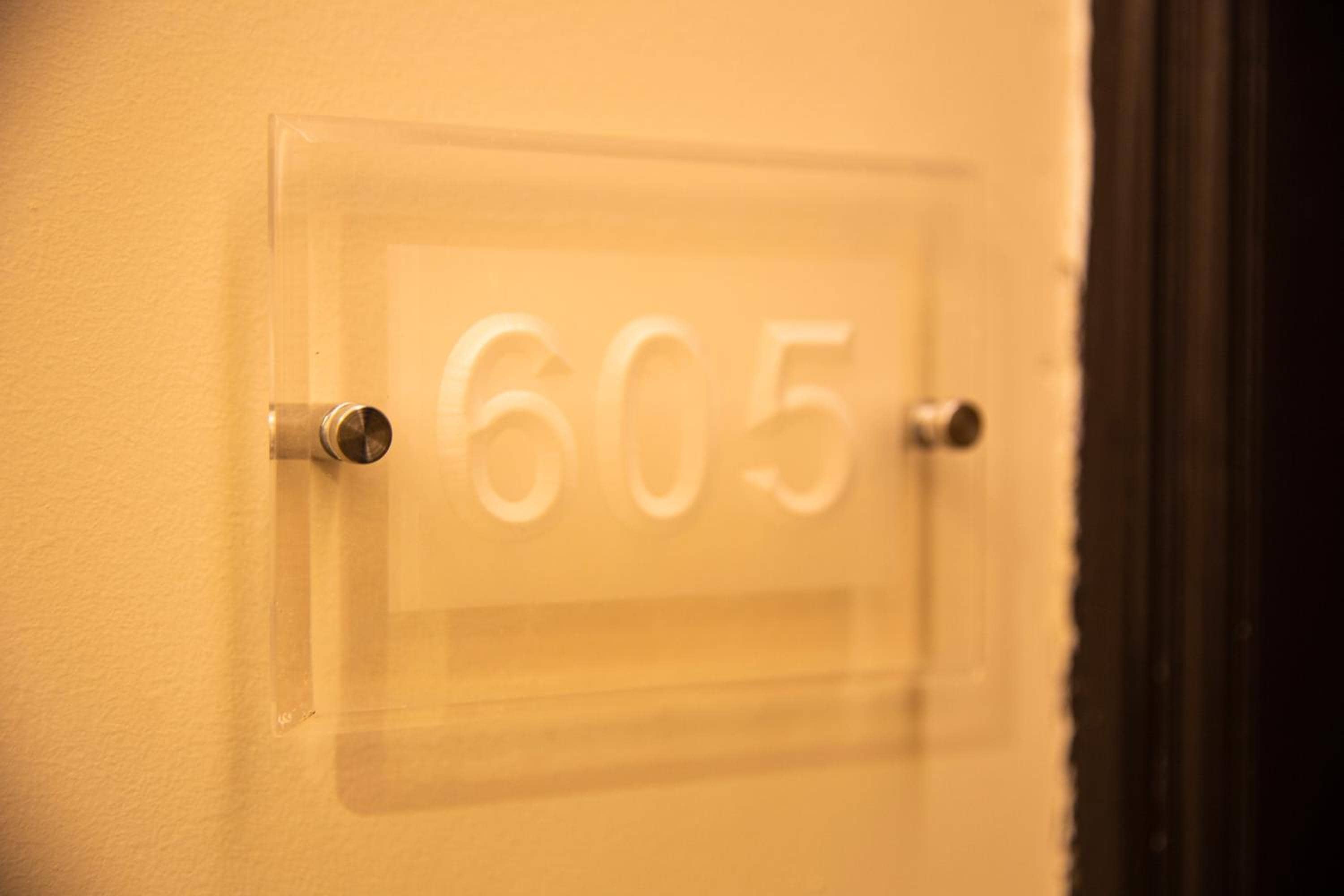 Mabet Al Tahlia Serviced Apartments — 4