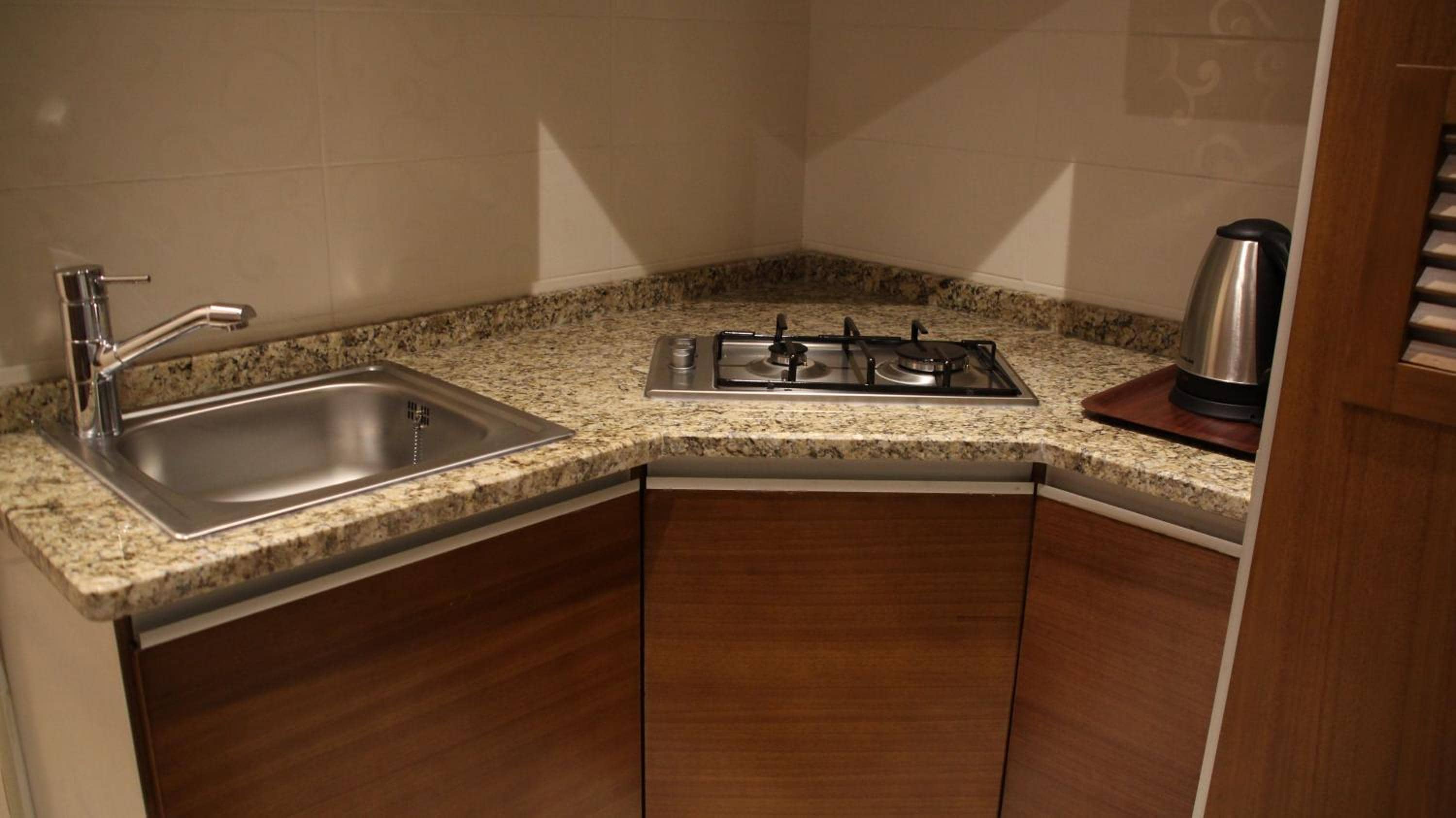 Big Ben Hotel Suites — 5