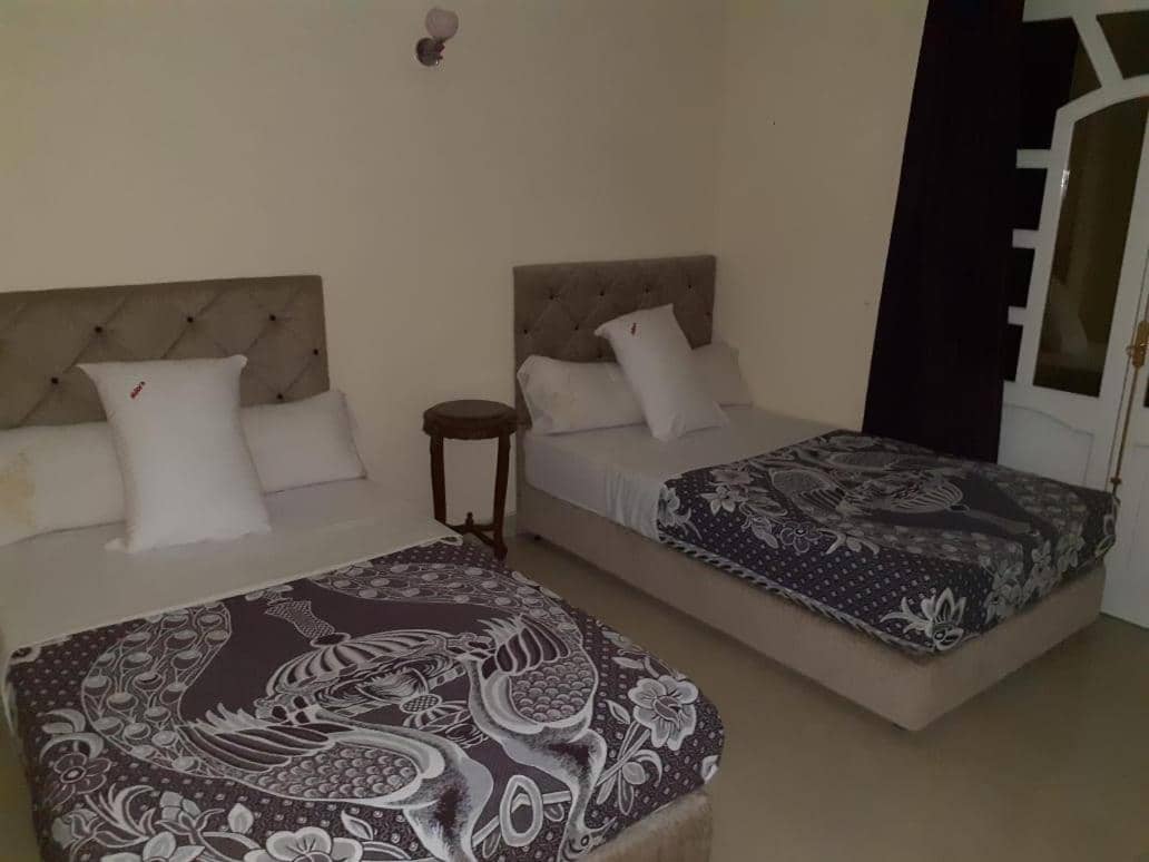 Villa Abo Ishak — 2