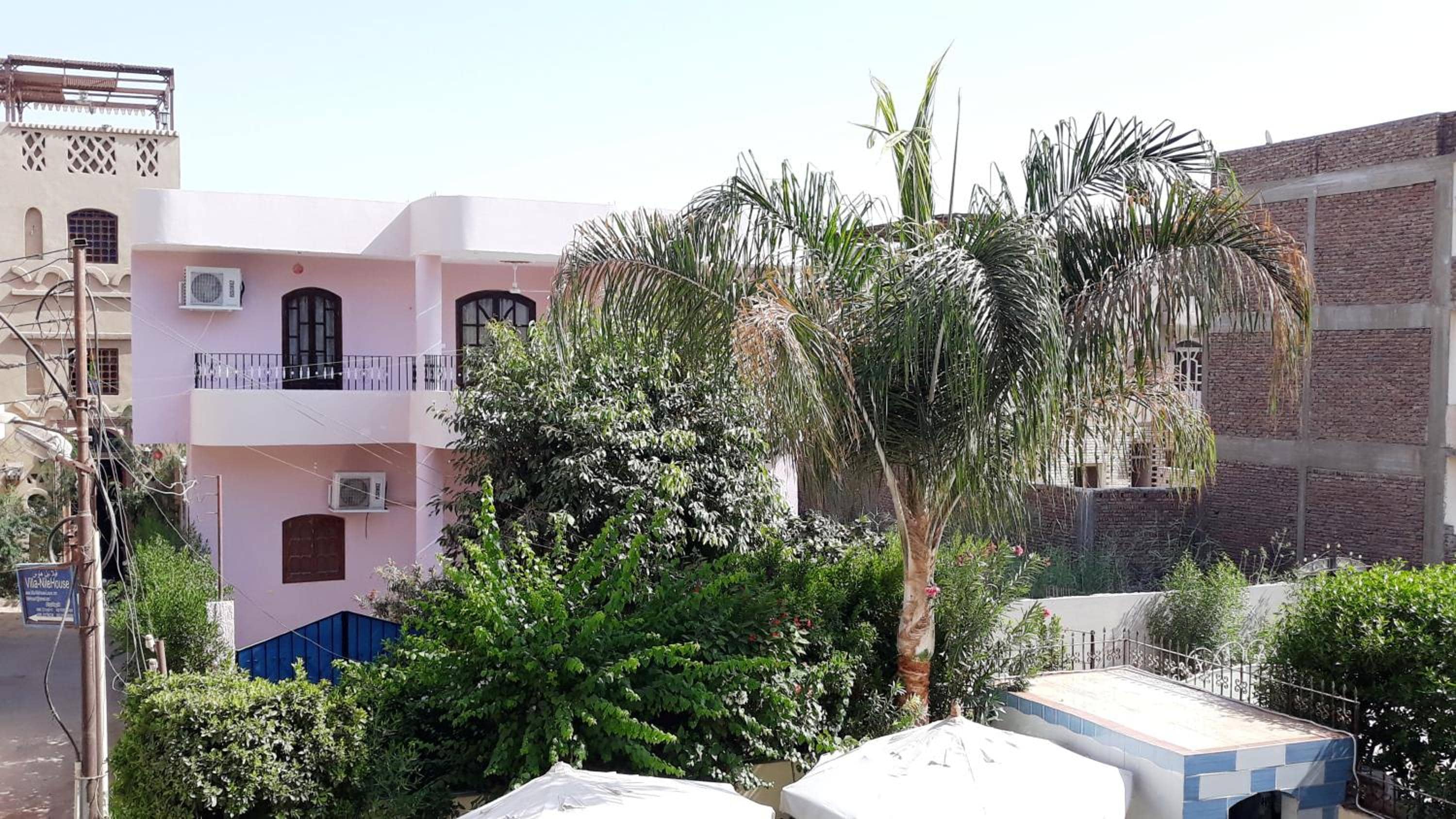 Isis - private apartments — 2