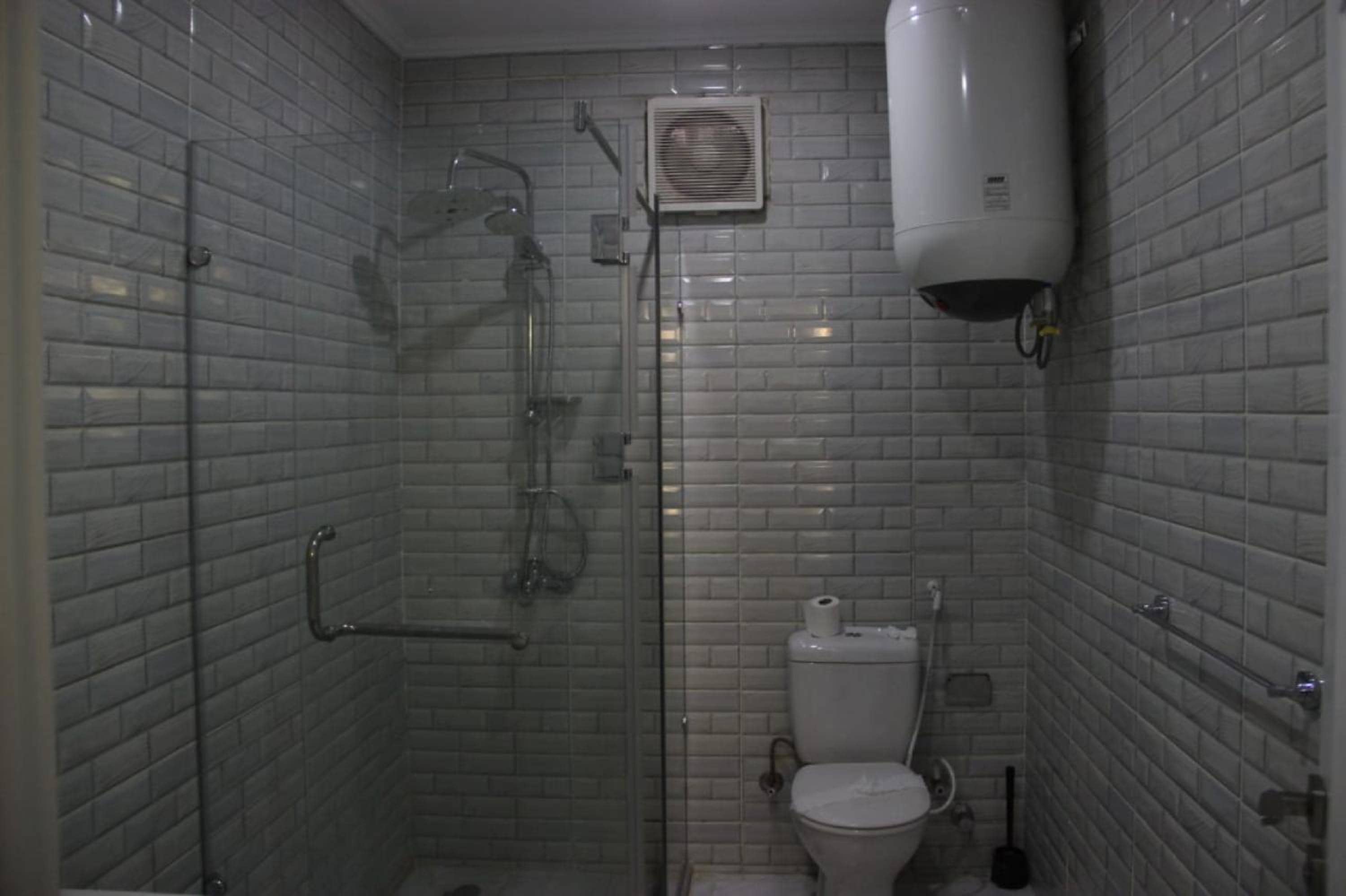 Azar Boutique Hotel — 2