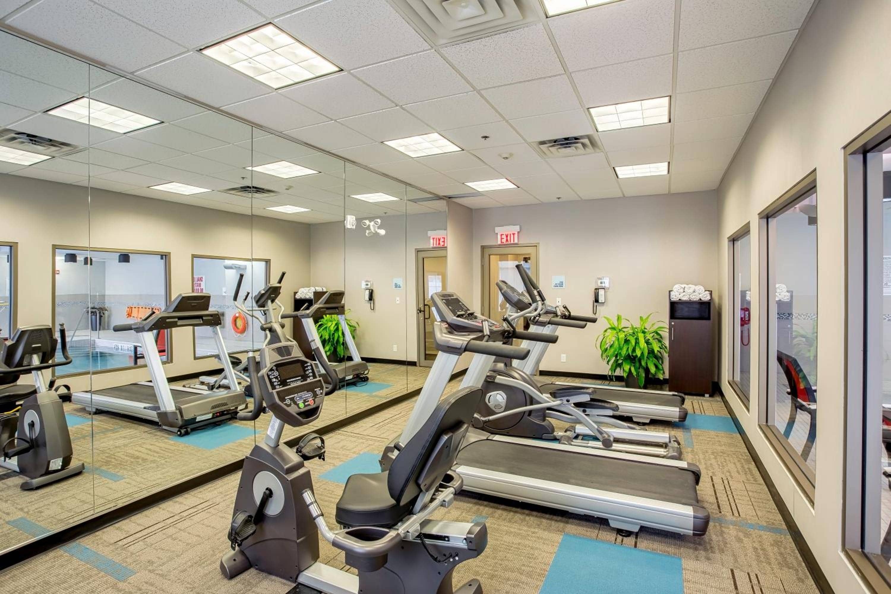 Holiday Inn Express & Suites Ottawa East-Orleans by IHG — 2