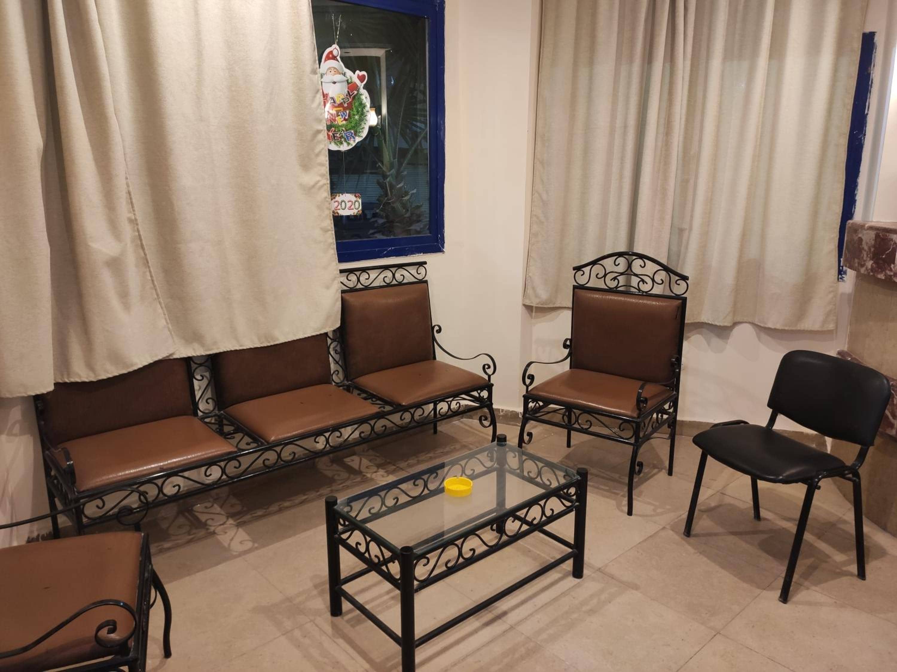 Canary Hotel — 5
