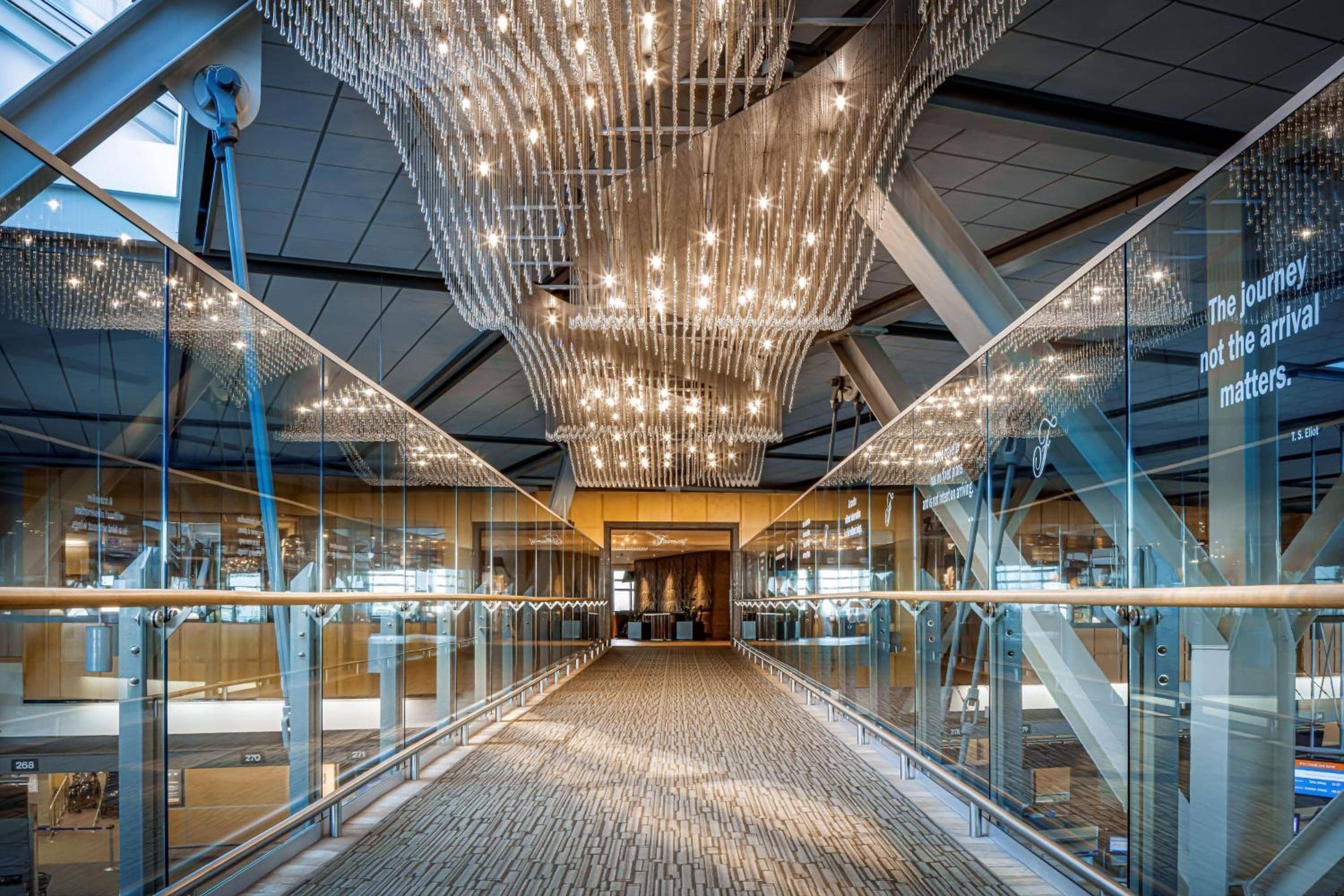 Fairmont Vancouver Airport In-Terminal Hotel — 4