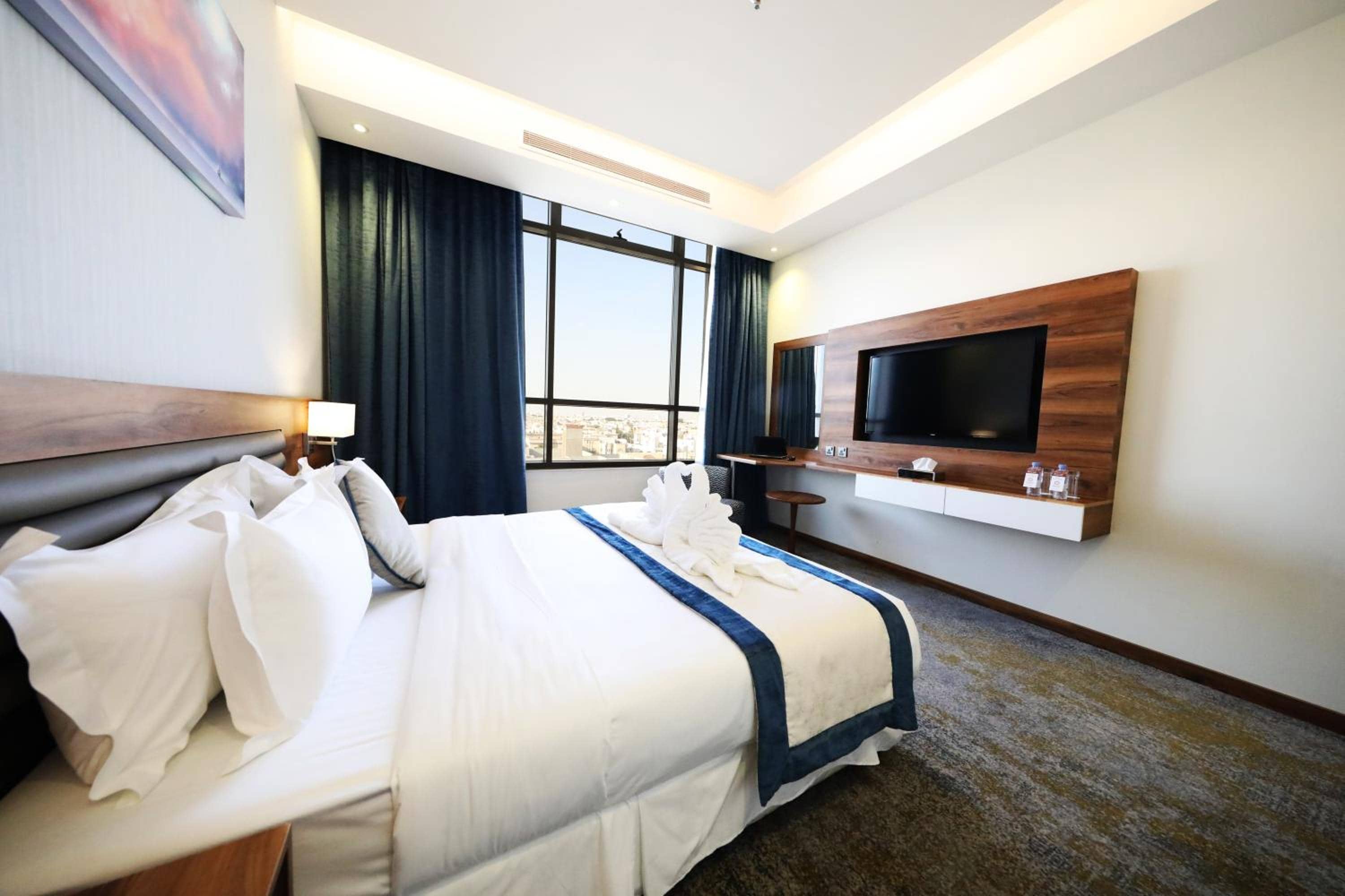 Eva Hotel — 4