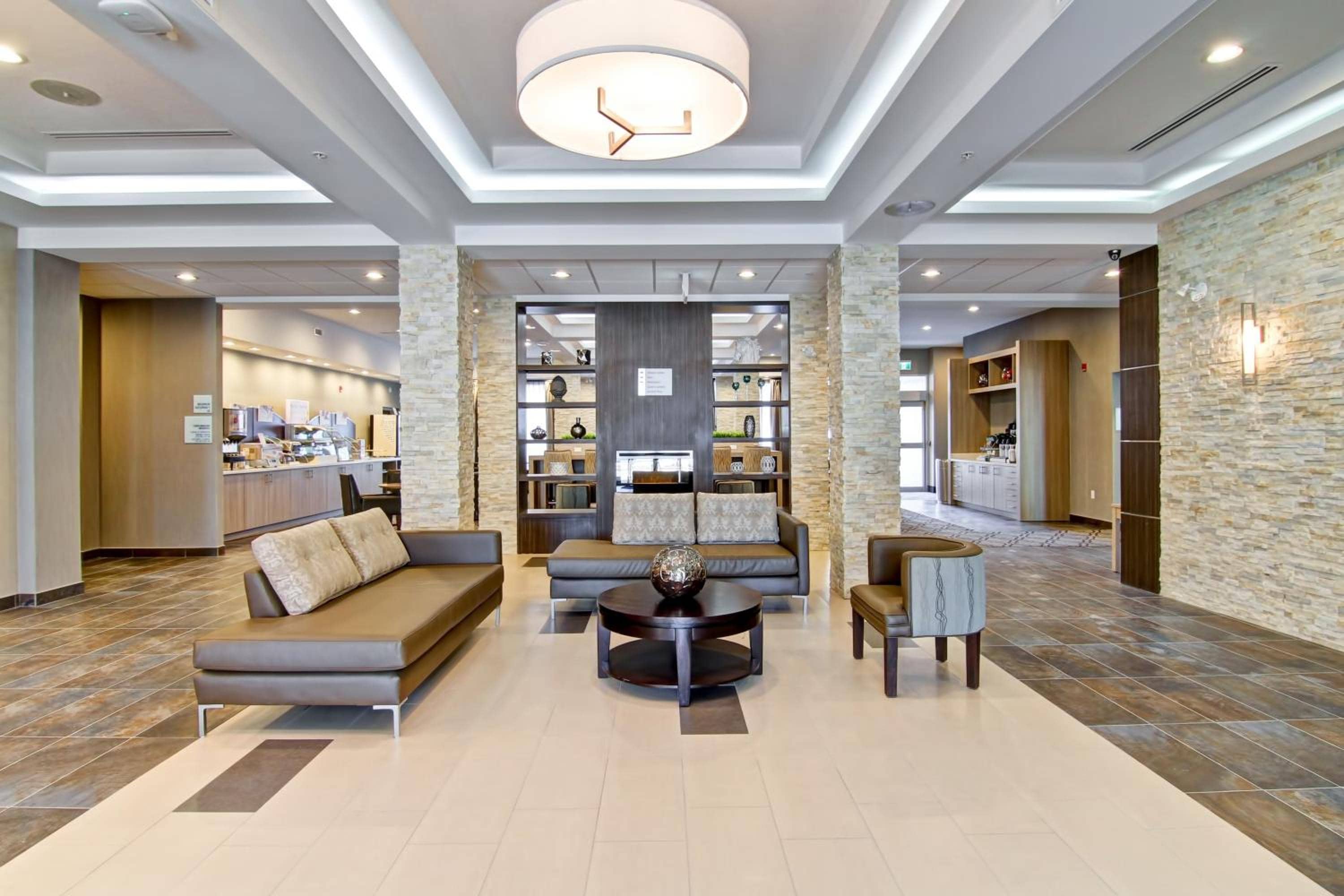 Holiday Inn Express & Suites Oshawa Downtown - Toronto Area by IHG — 2