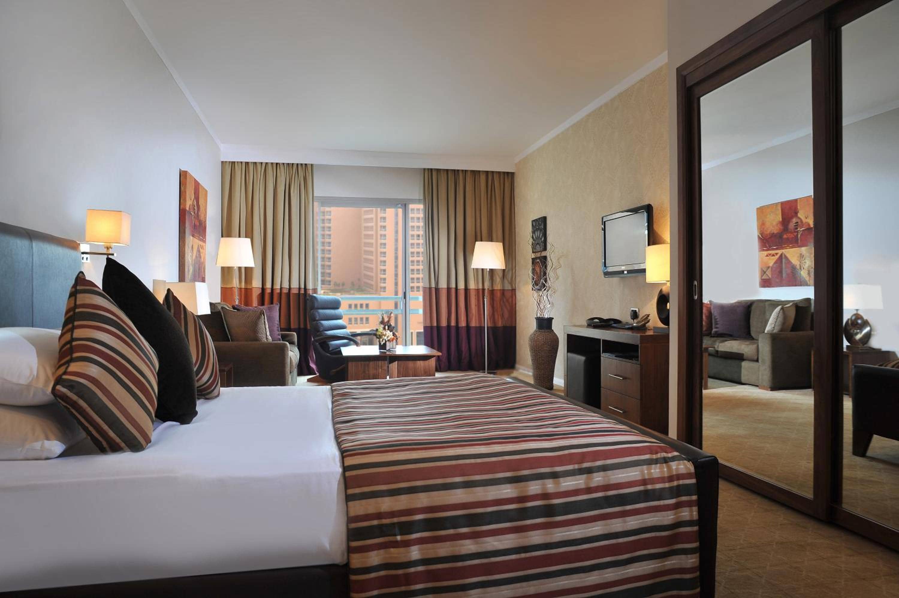 Staybridge Suites & Apartments - Citystars by IHG — 3