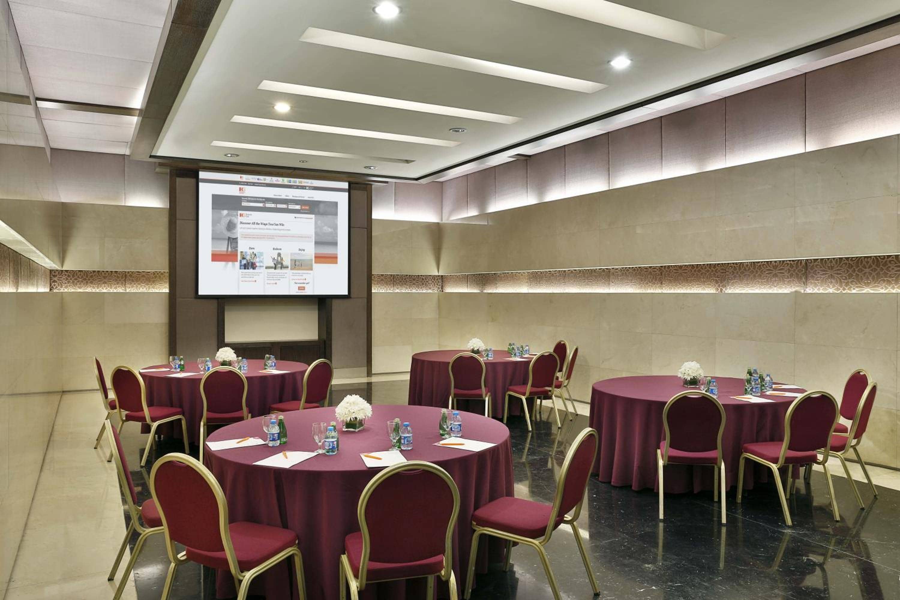 Crowne Plaza Amman by IHG — 4