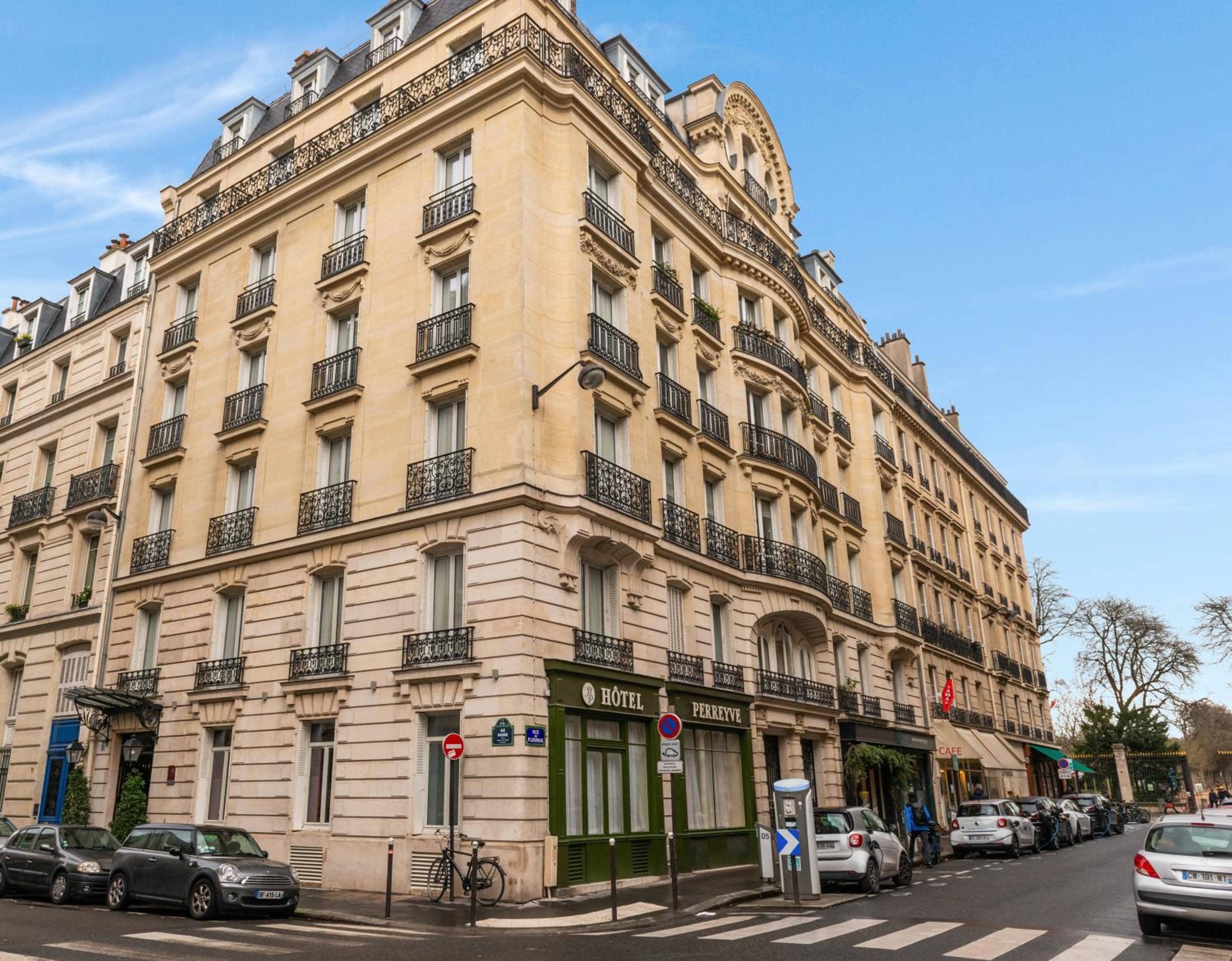Hôtel Saint-Louis - Jardin du Luxembourg