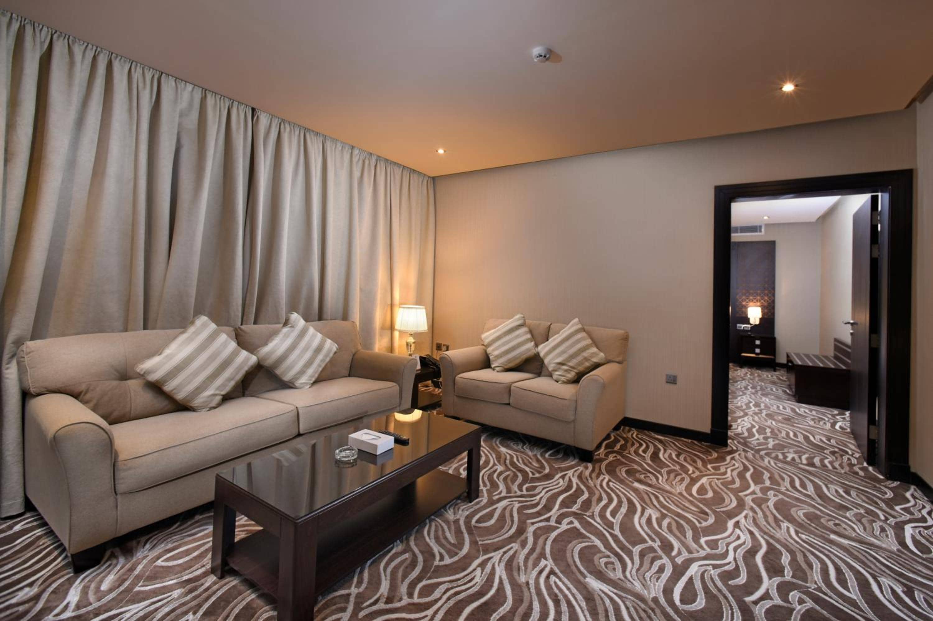 Naviti Warwick Al Khobar — 2