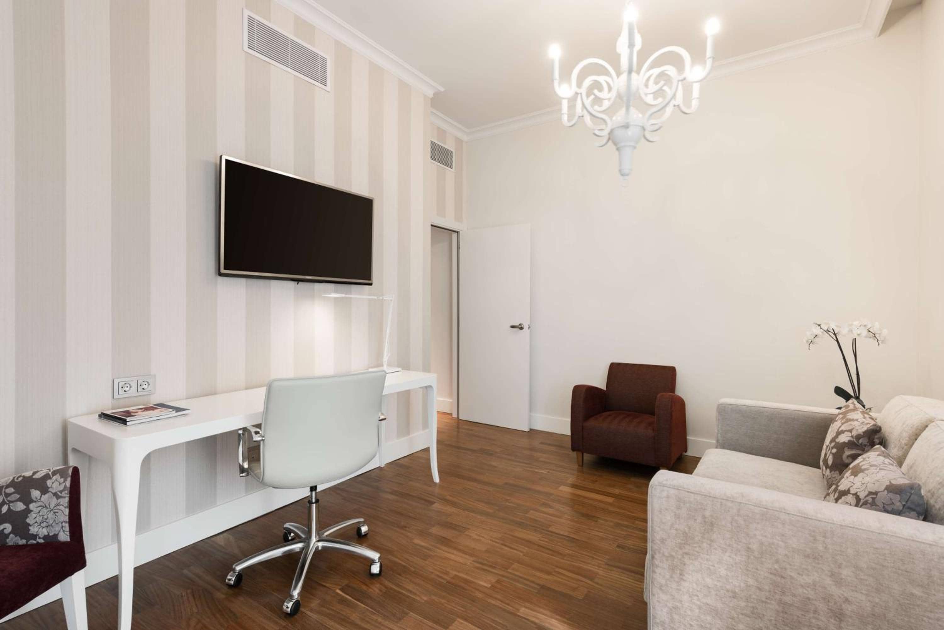 NH Collection Madrid Abascal — 5