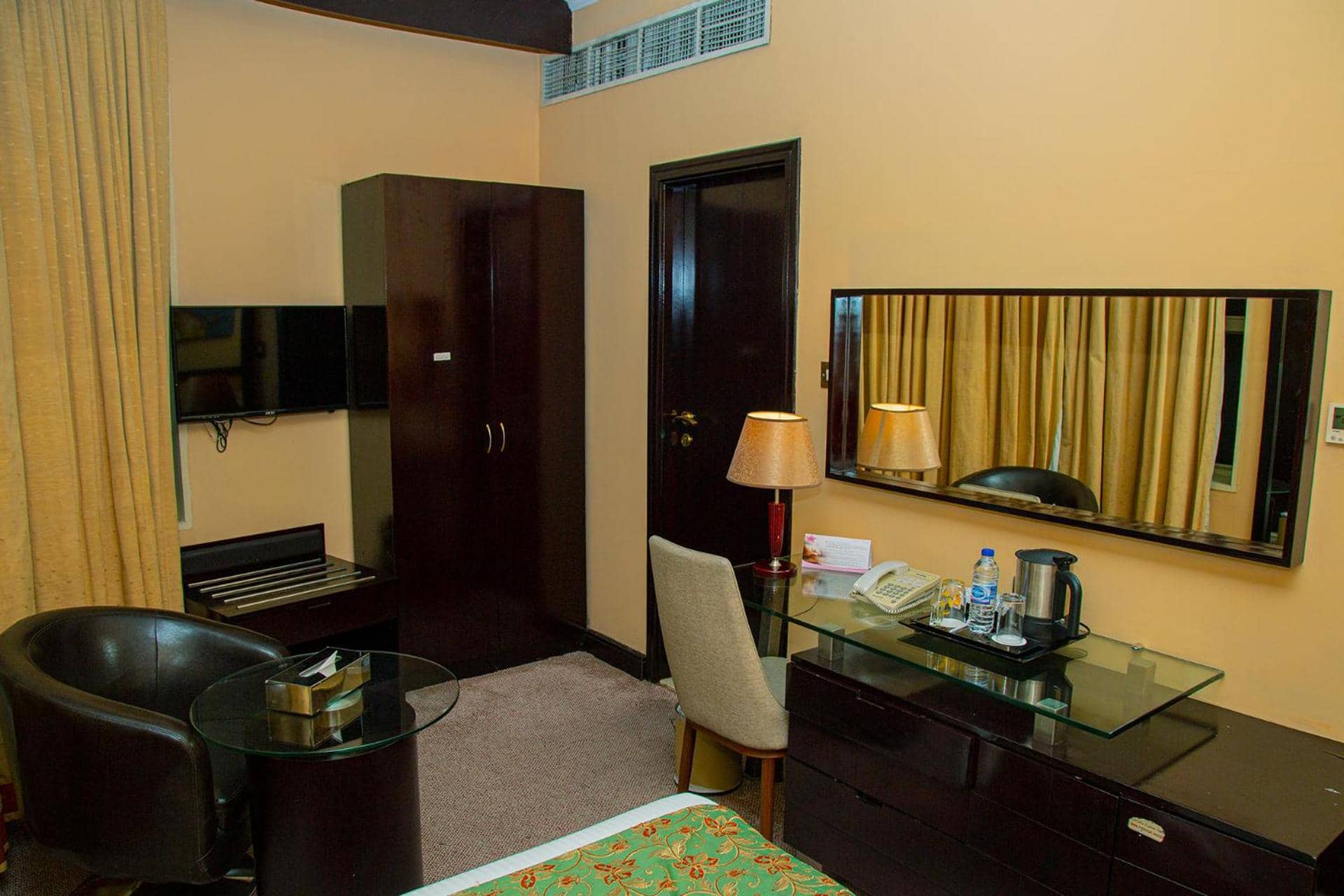 Dorus Hotel — 3