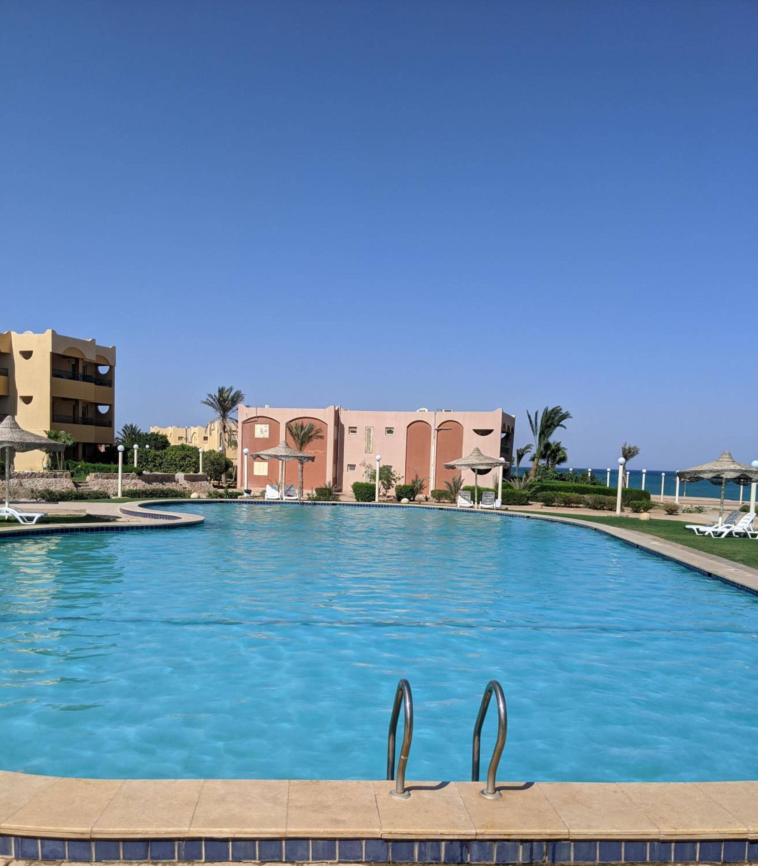Ain El Sokhna ground floor, with Pool & Sea view — 5