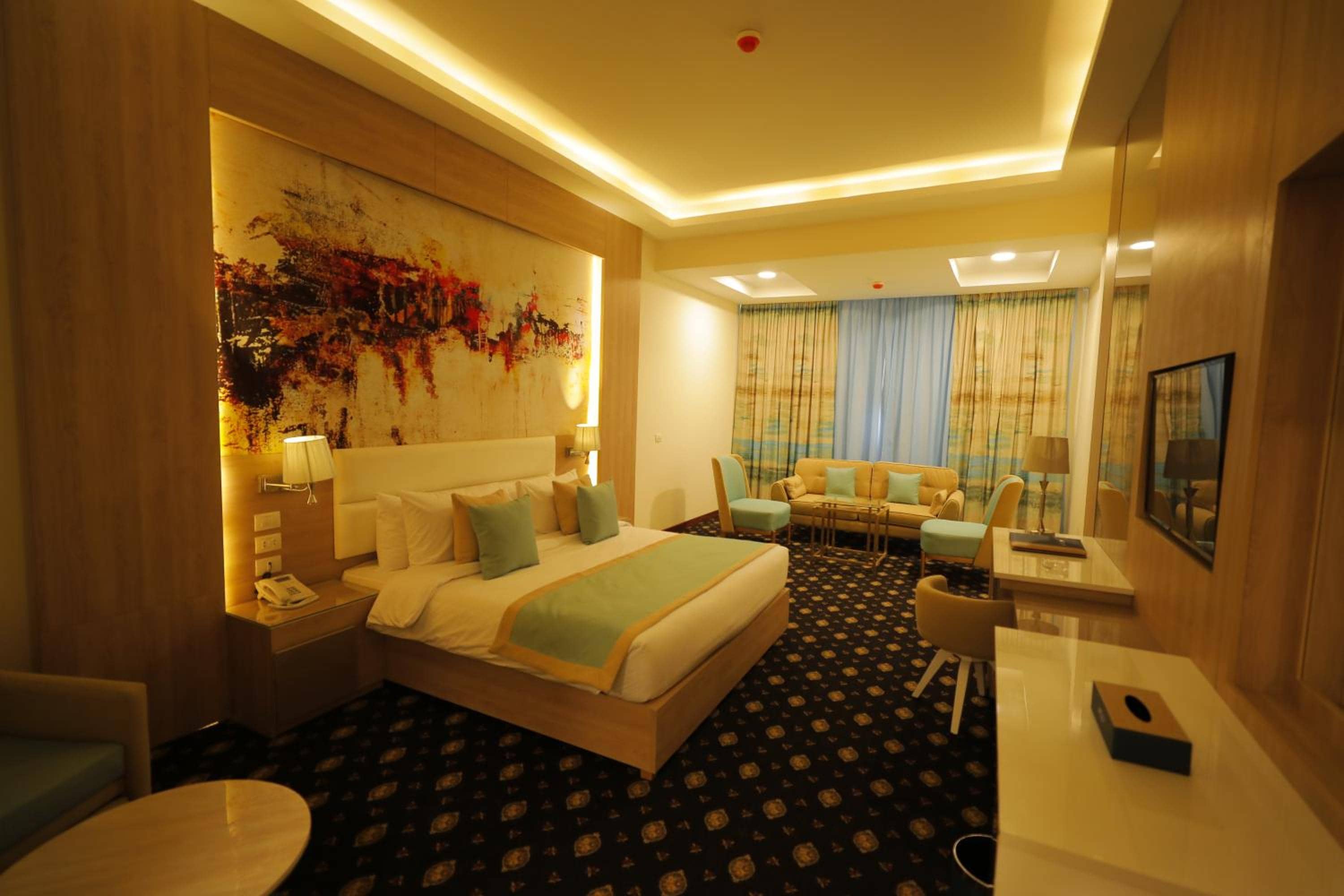 Tolip Gardens Hotel — 4