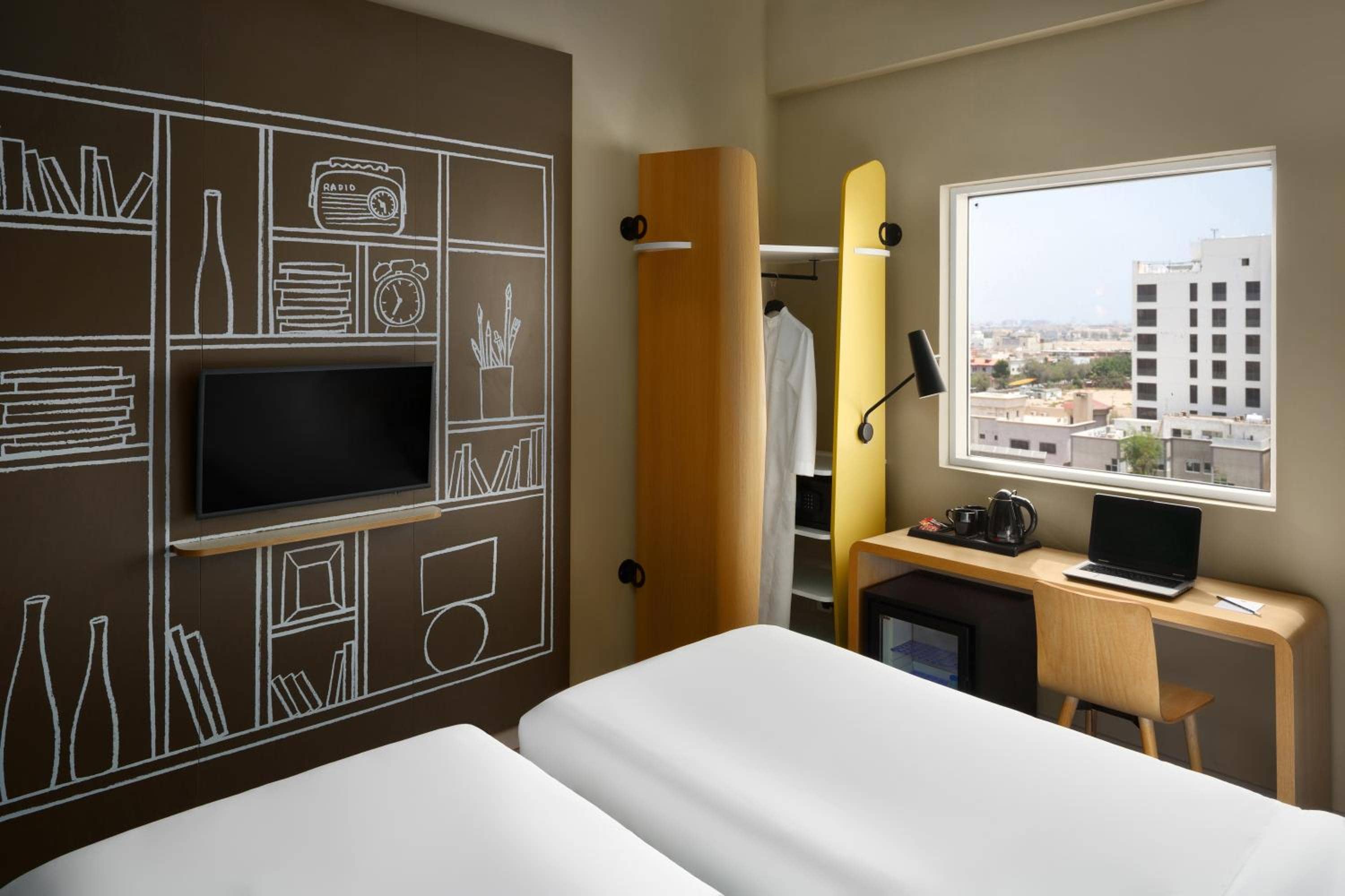 Ibis Jeddah Malik Road — 4