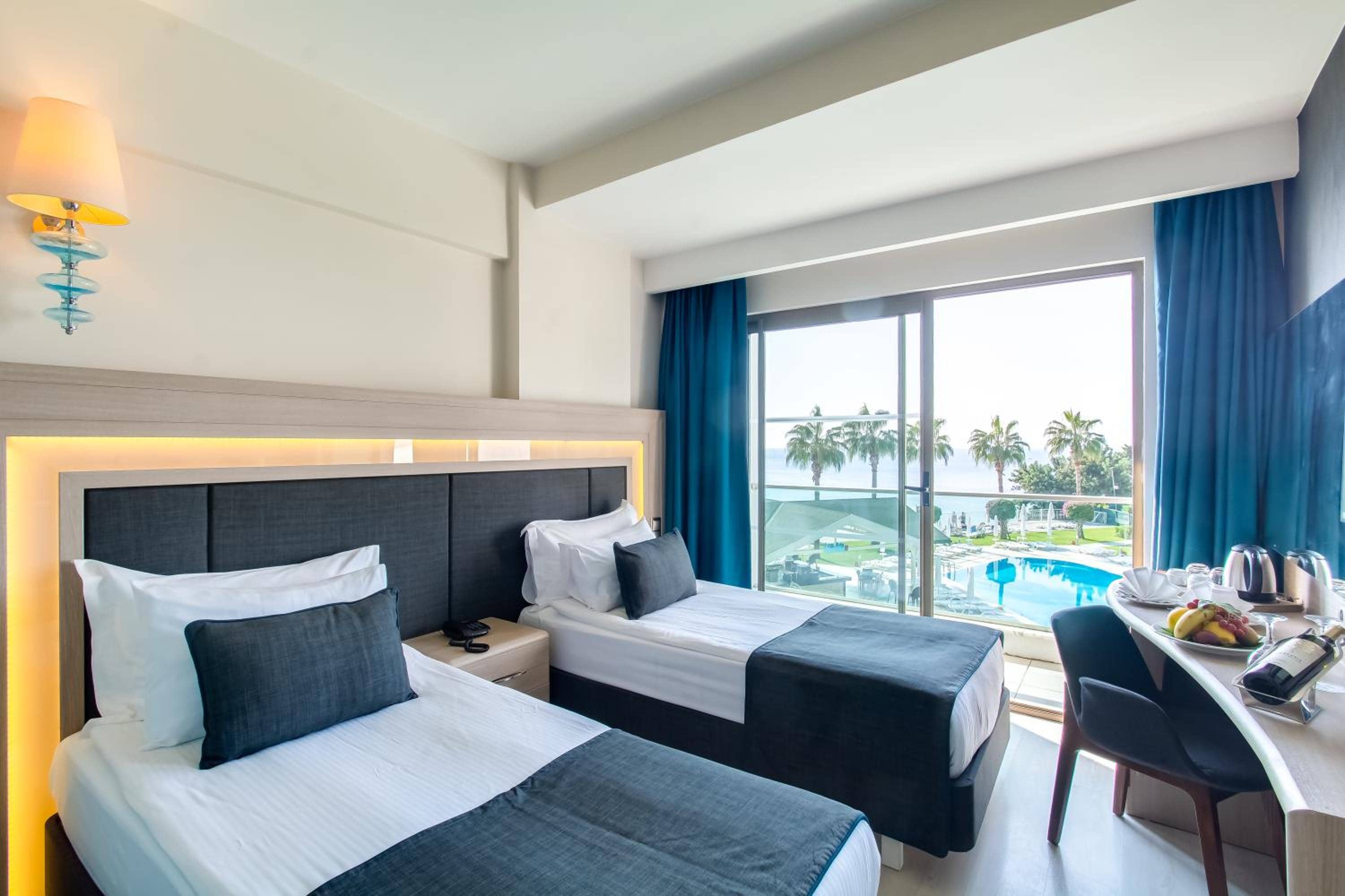 Falcon Hotel — 4