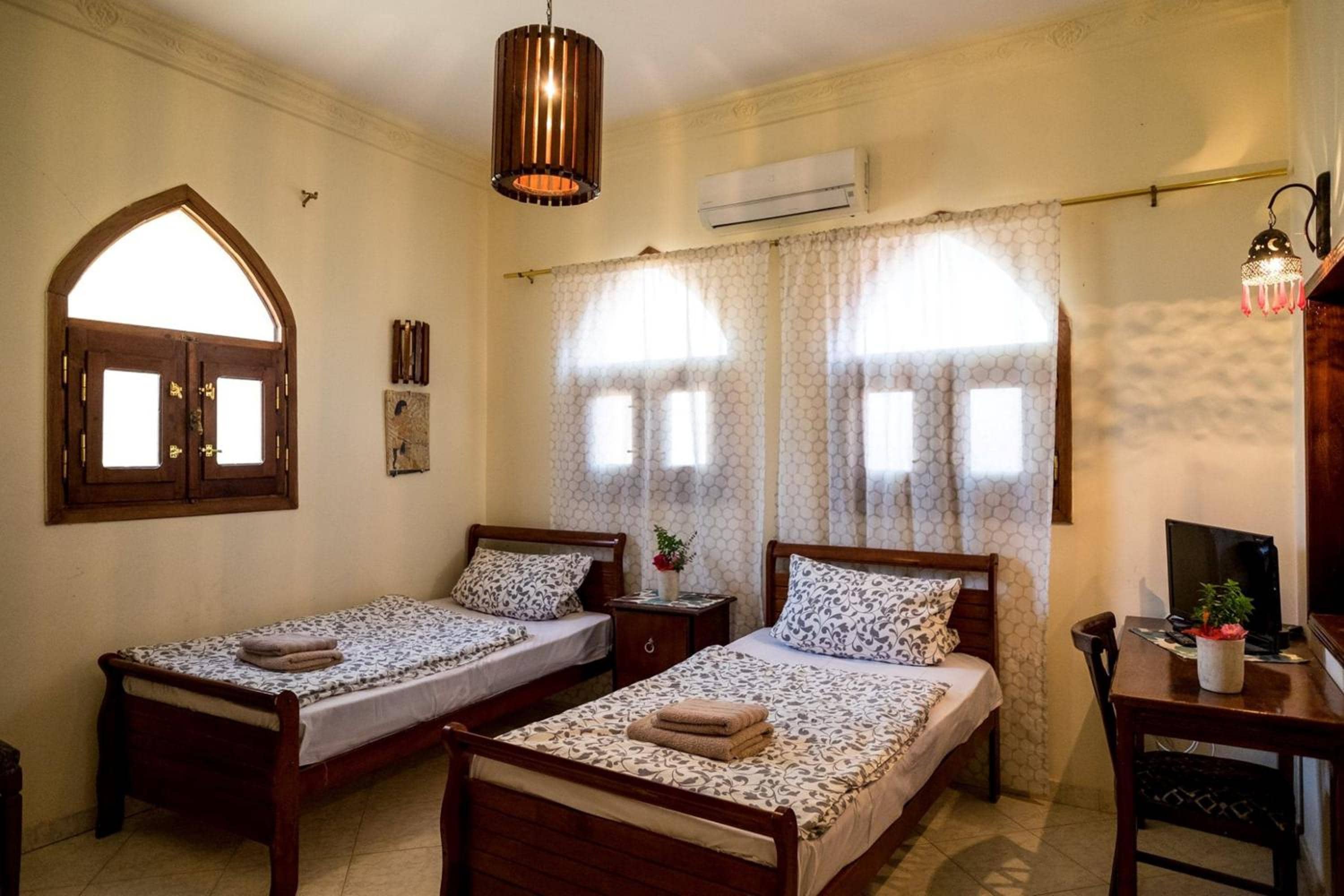 Nile Compound — 5