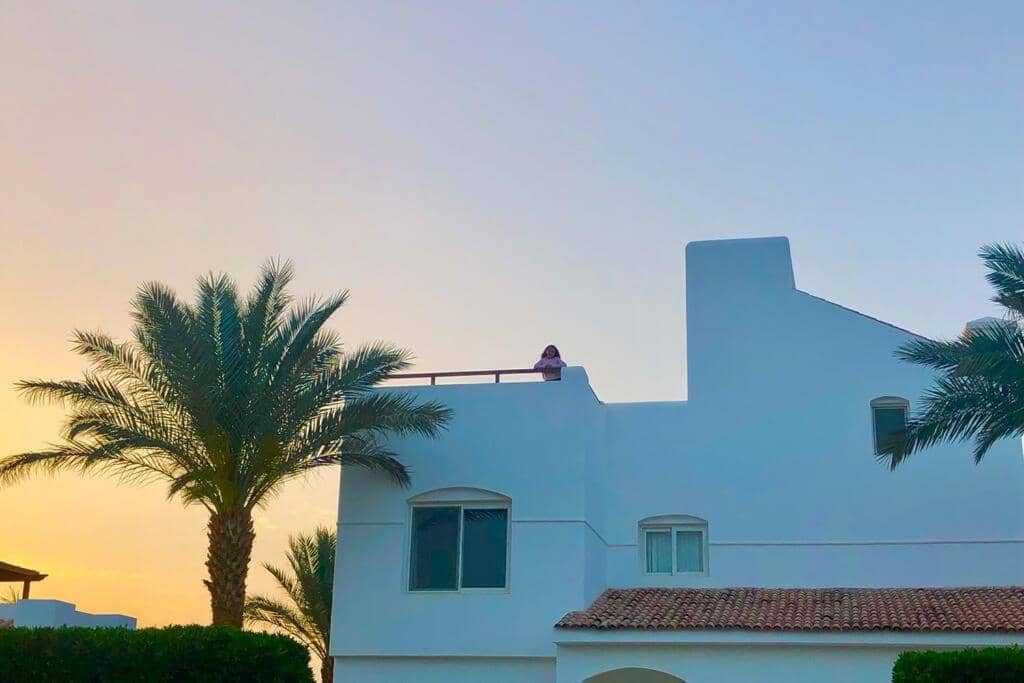 Villa with 5 bedrooms & 4 bathrooms - private heated pool — 5