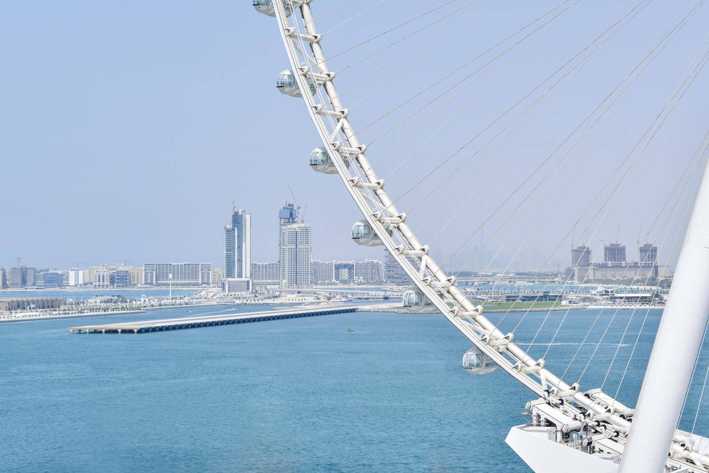 Spectacular 3 BR condo with maids room facing the Dubai Eye — 4