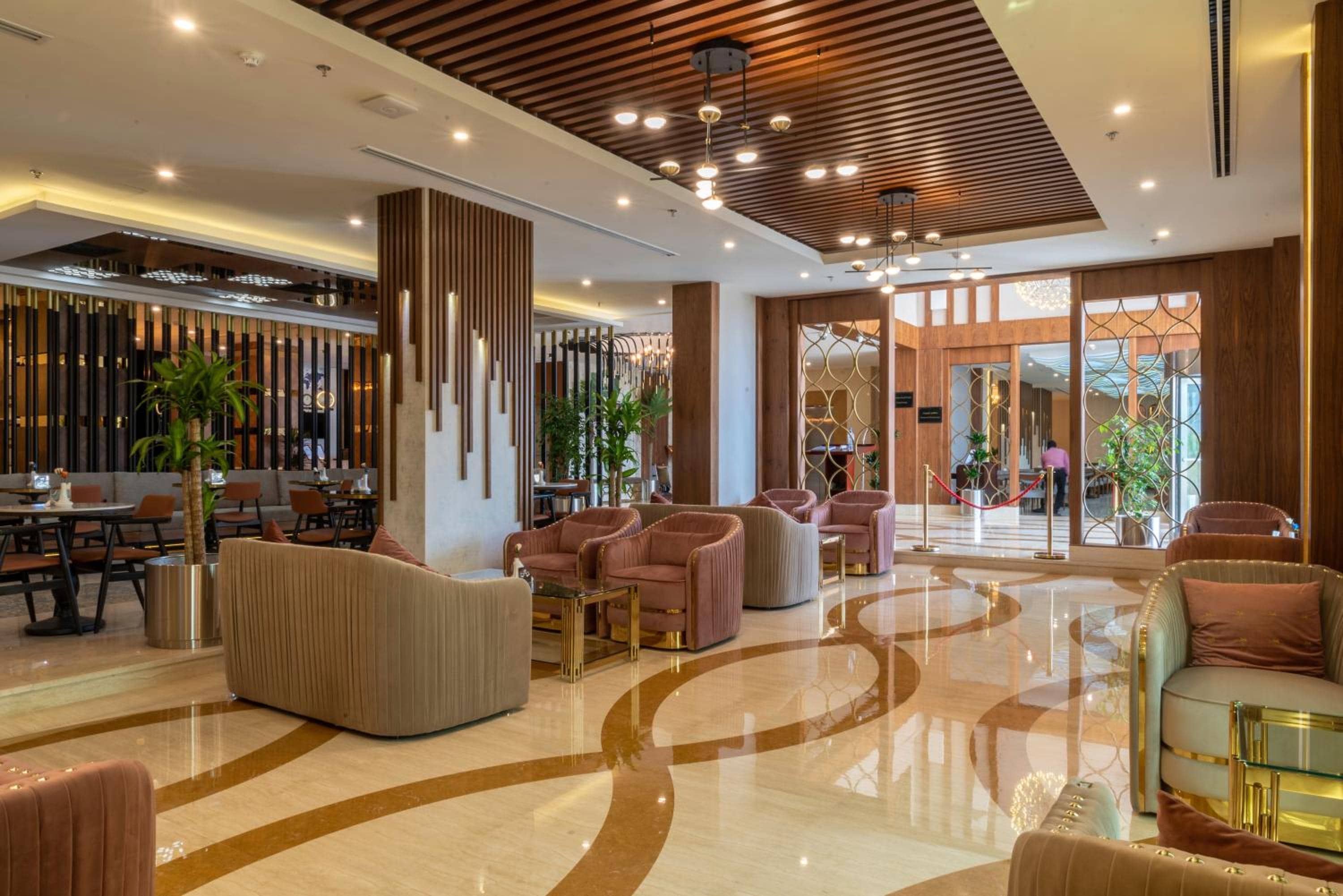 Sunday Emerald Hotel — 5