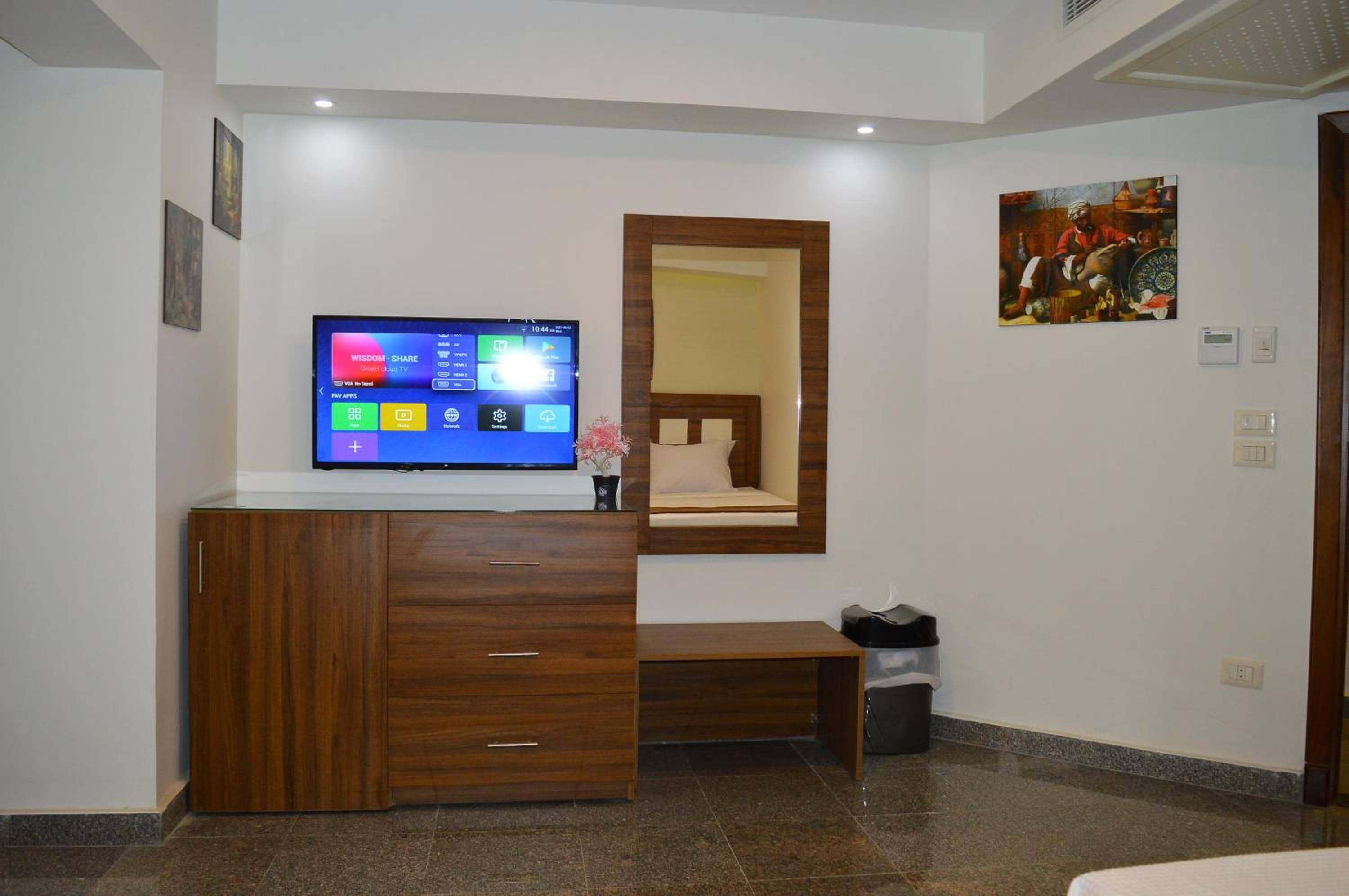 Royal Inn Residence — 4