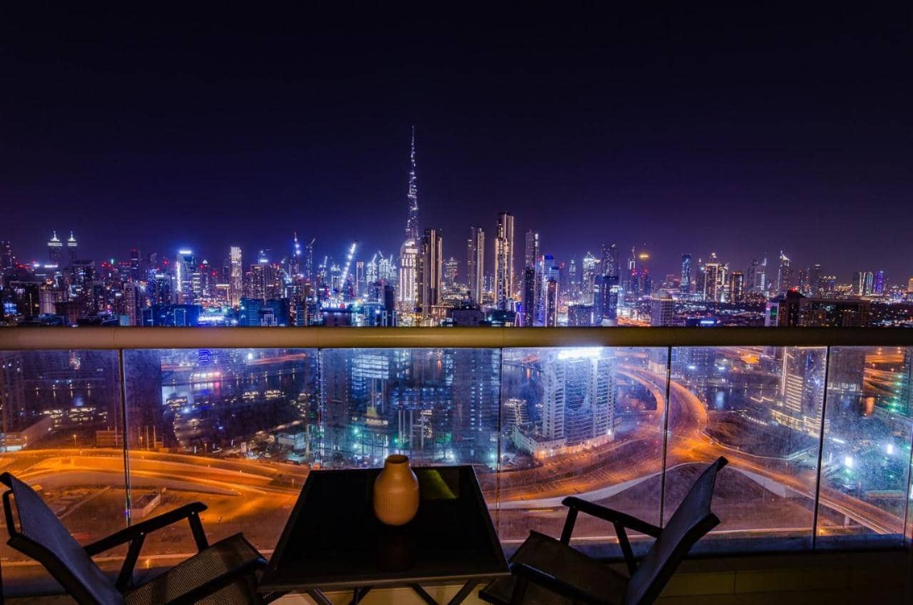 Royal Club By RVHR, Paramount Tower B, Business Bay