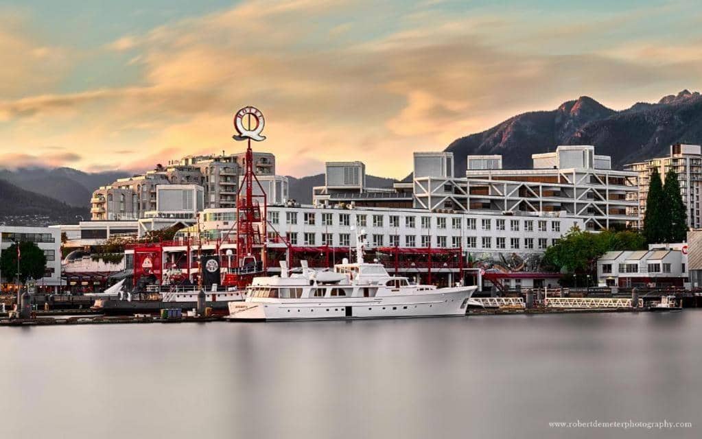 Coast Lonsdale Quay Hotel