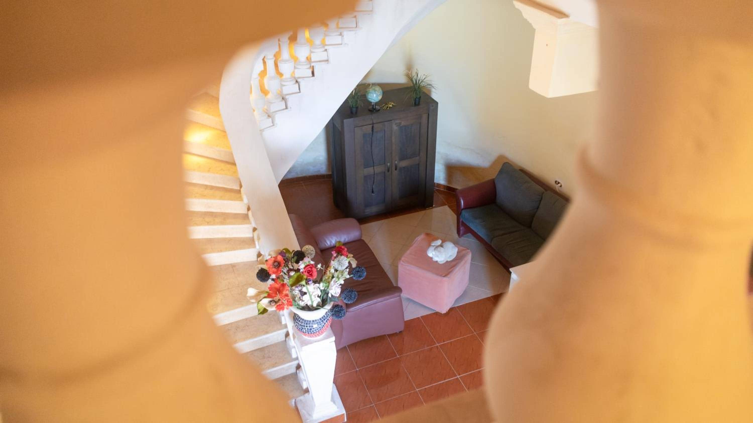 Yellow Family Villa - Private Pool - AC- 5 Min Walk to Beach - — 5