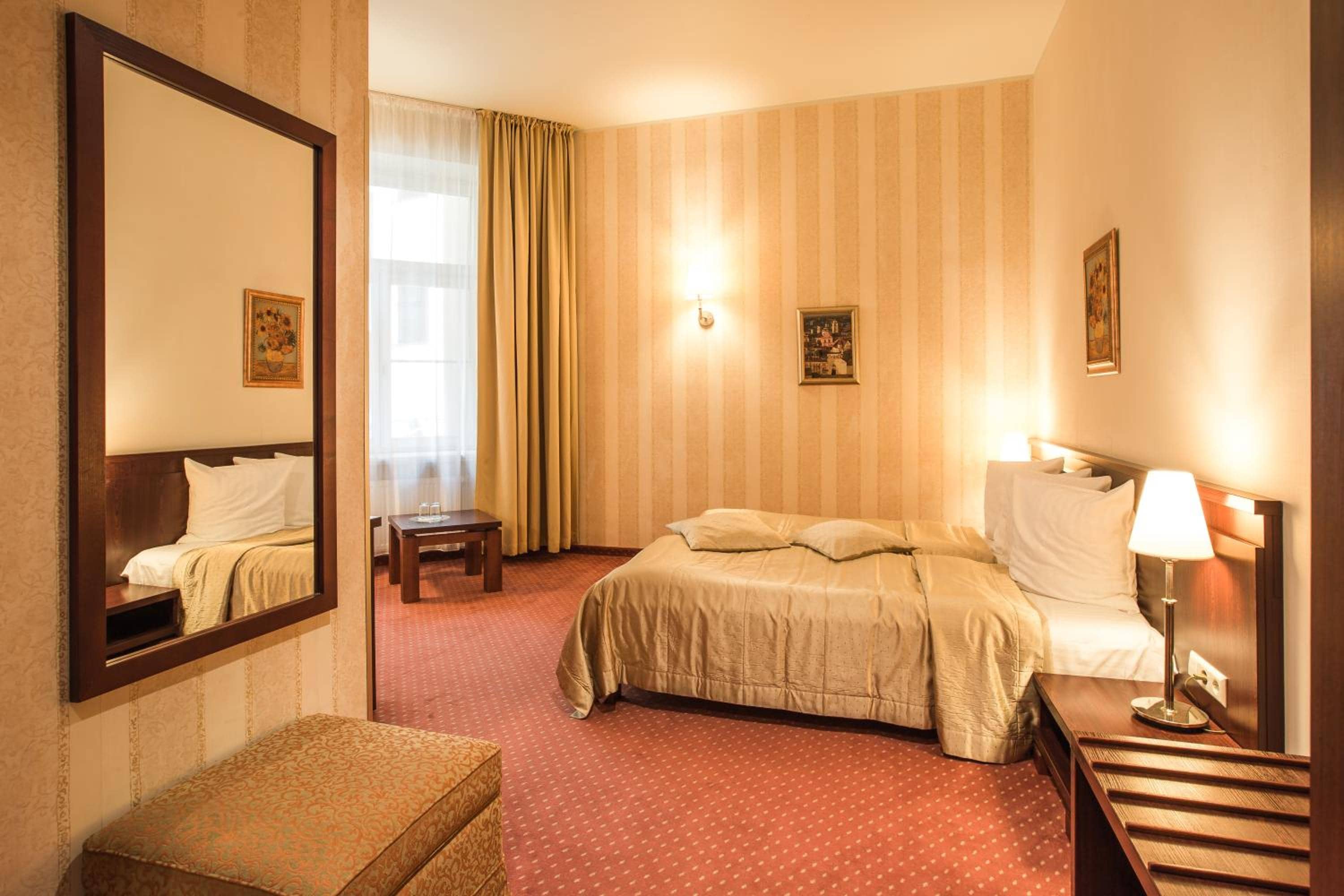 Monika Centrum Hotels — 4