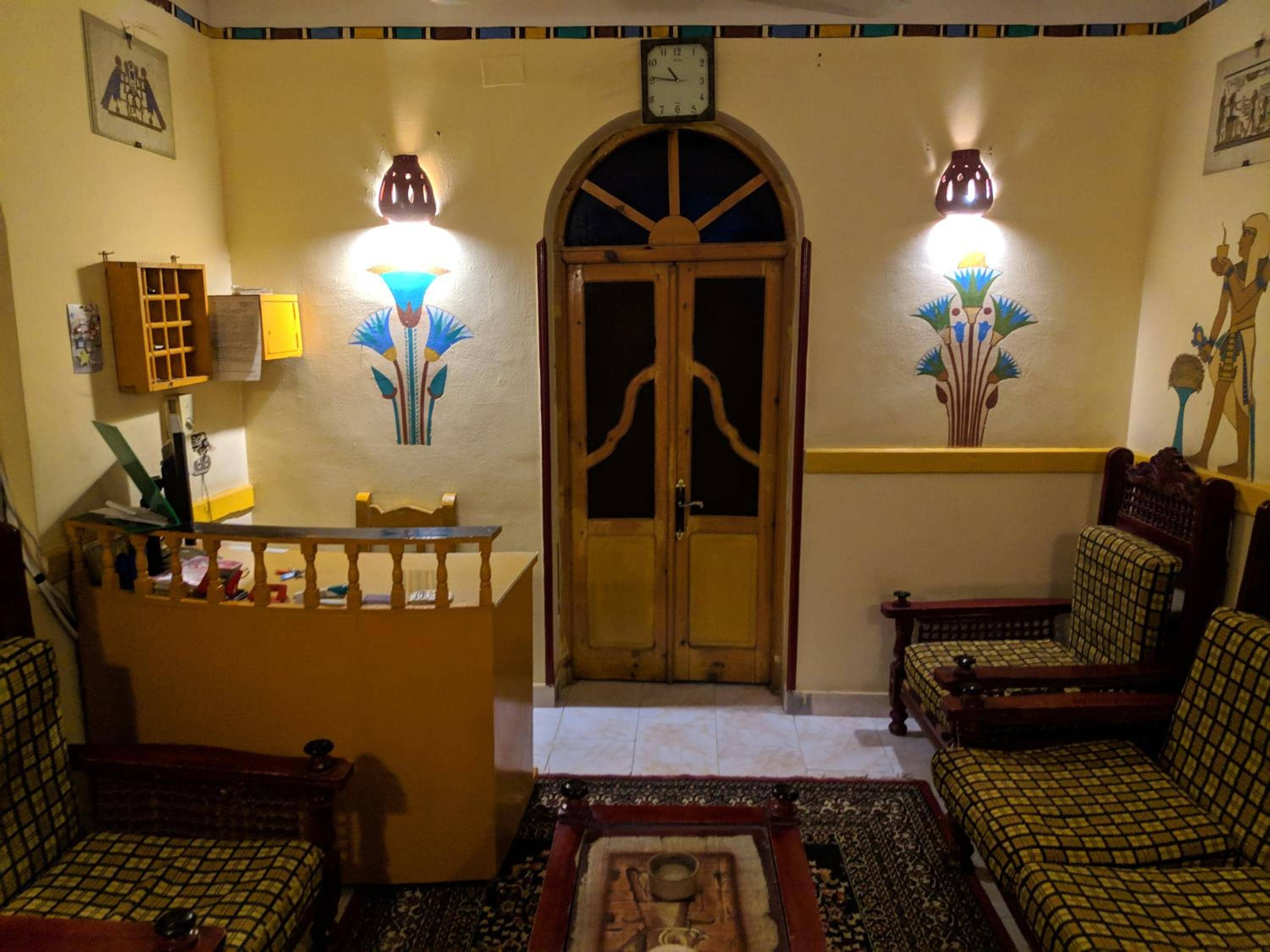 Elphardous Hotel — 4