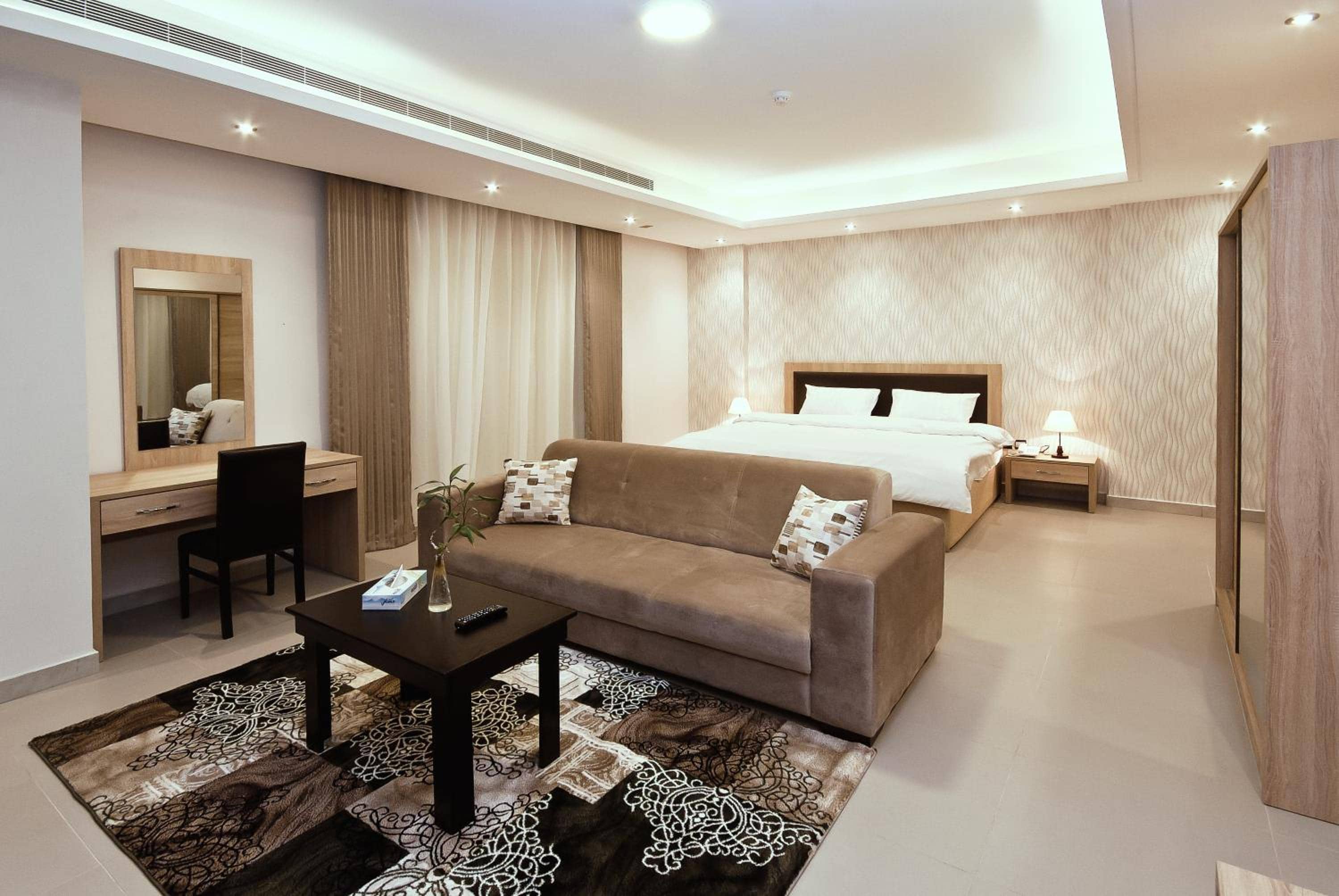Oasis Rise Hotel Apartments — 5