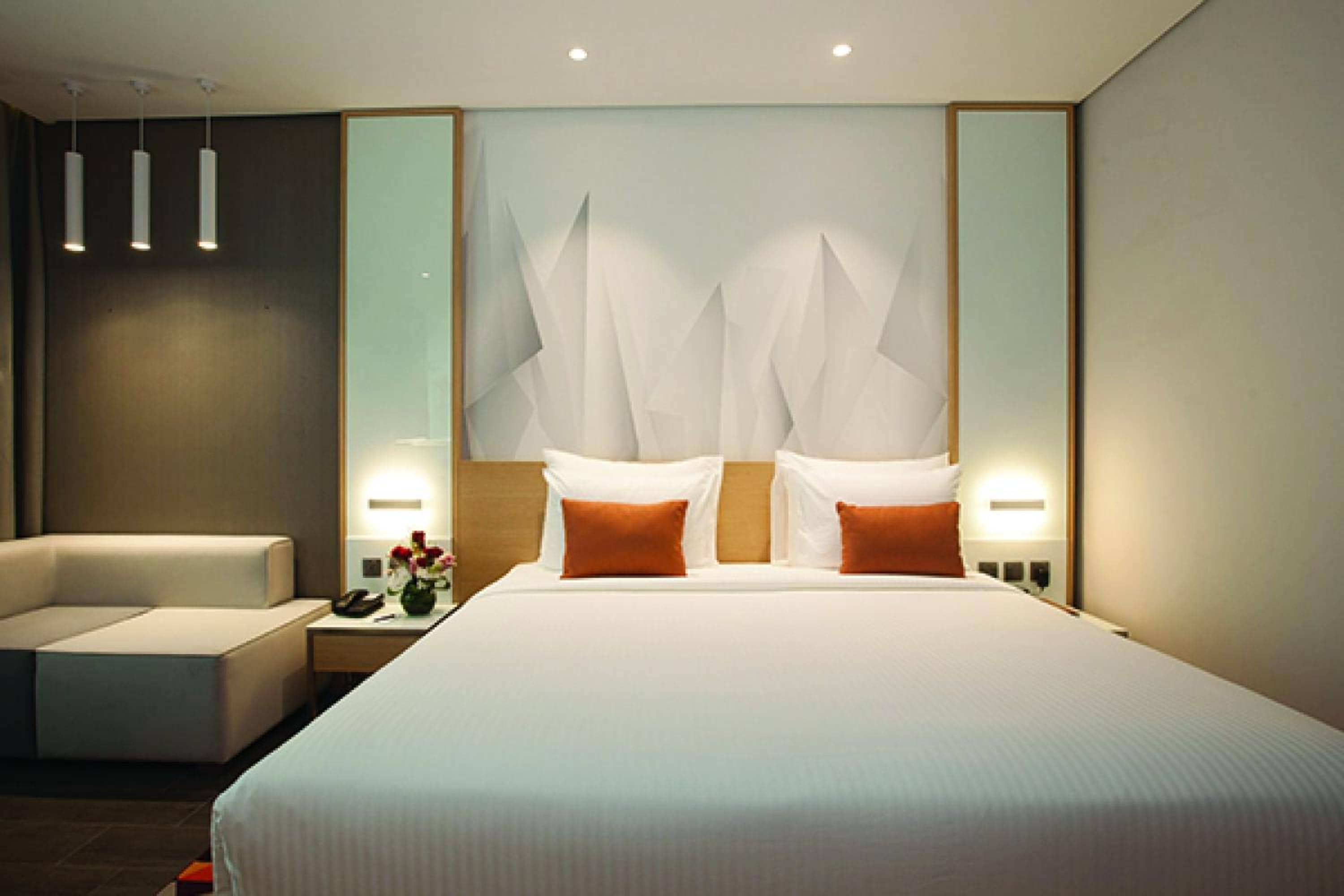 Flora Inn Hotel Dubai Airport — 5