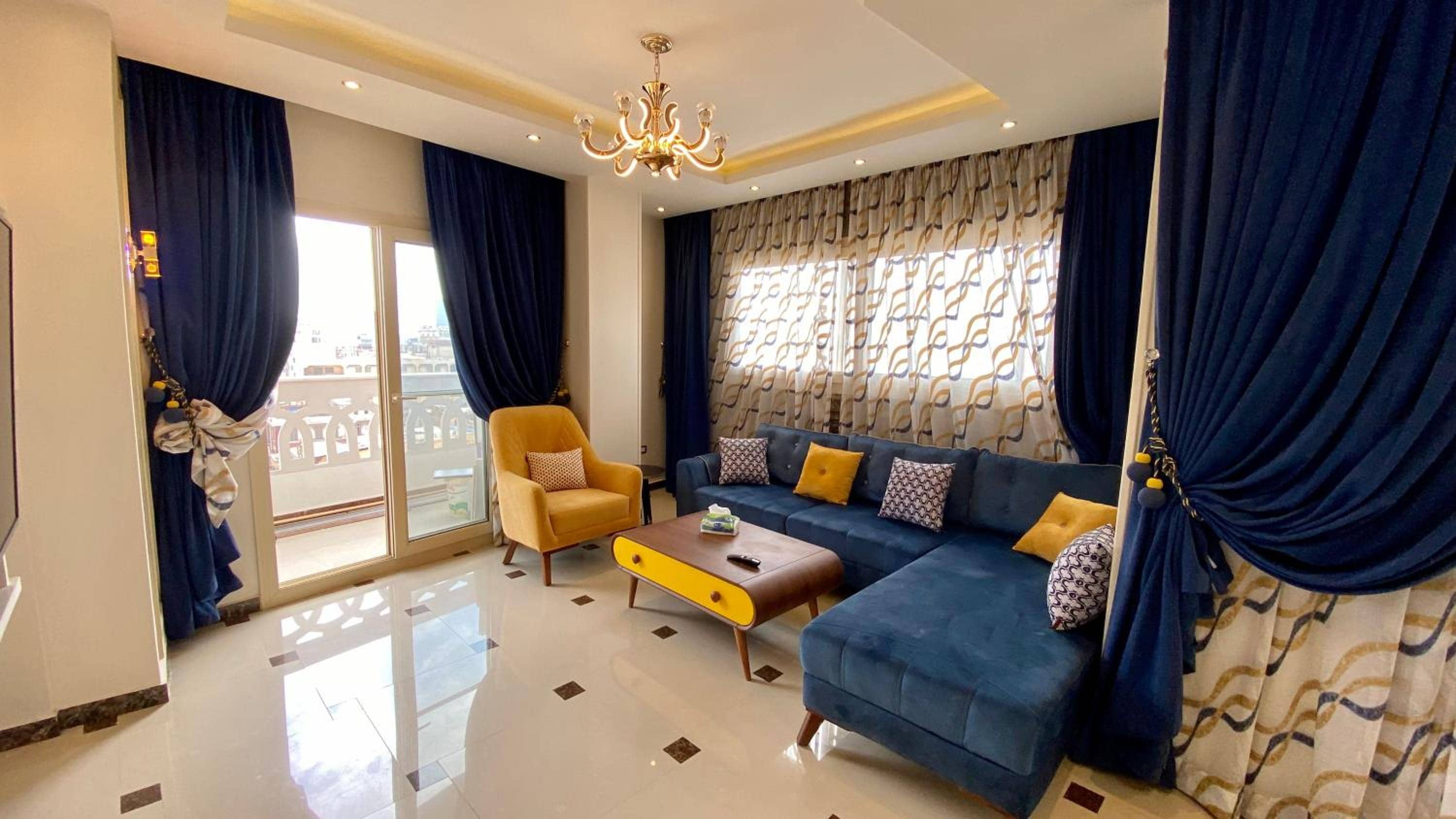 Royal Luxury Apartment with Gorgeous Sea View — 4