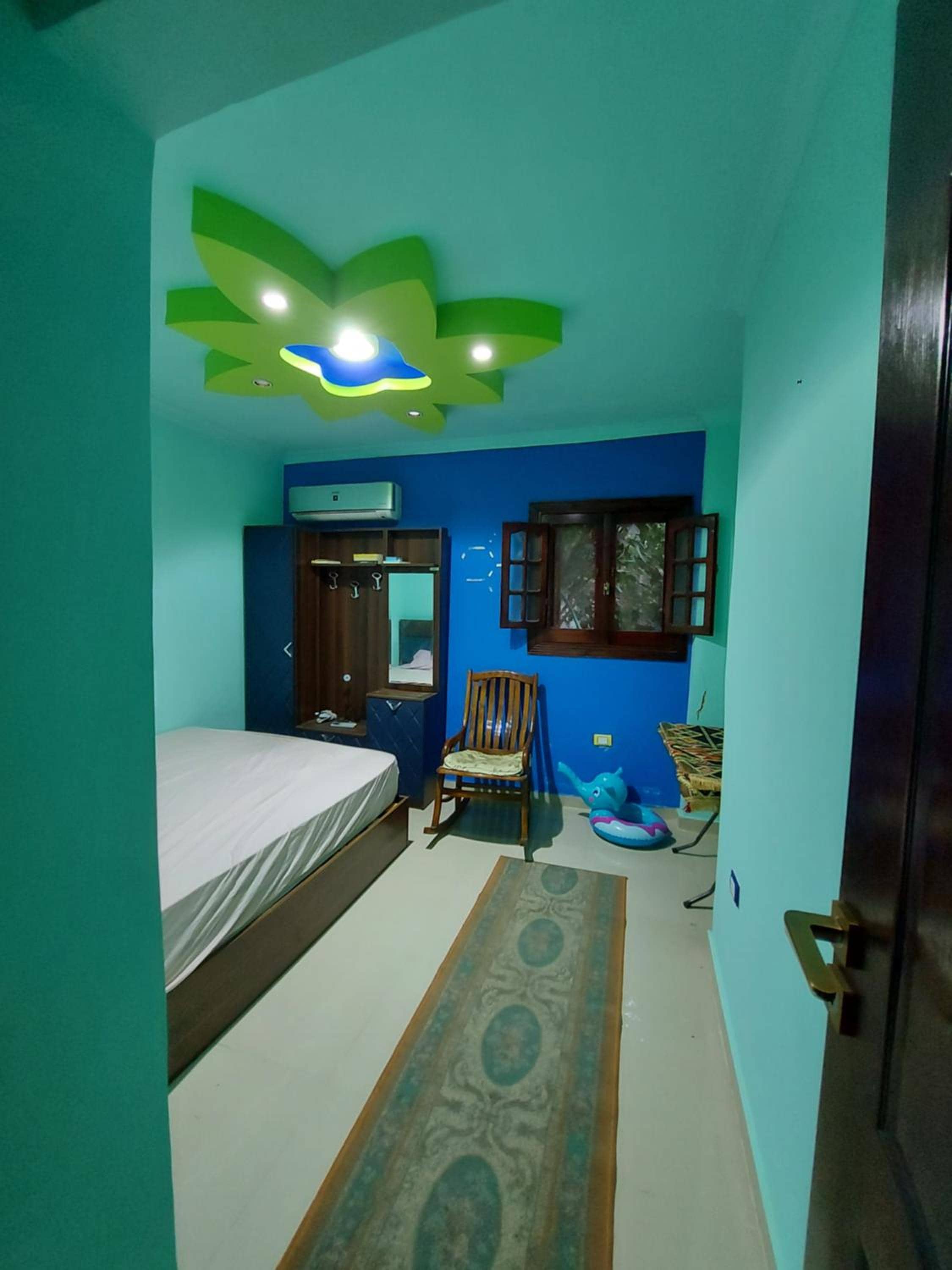 شقه سوبر لوكس دور ارضى بجنينه بالمعموره الشاطى lovely apartment at Mamora beach مع كارنيهات شاطى خاص — 3