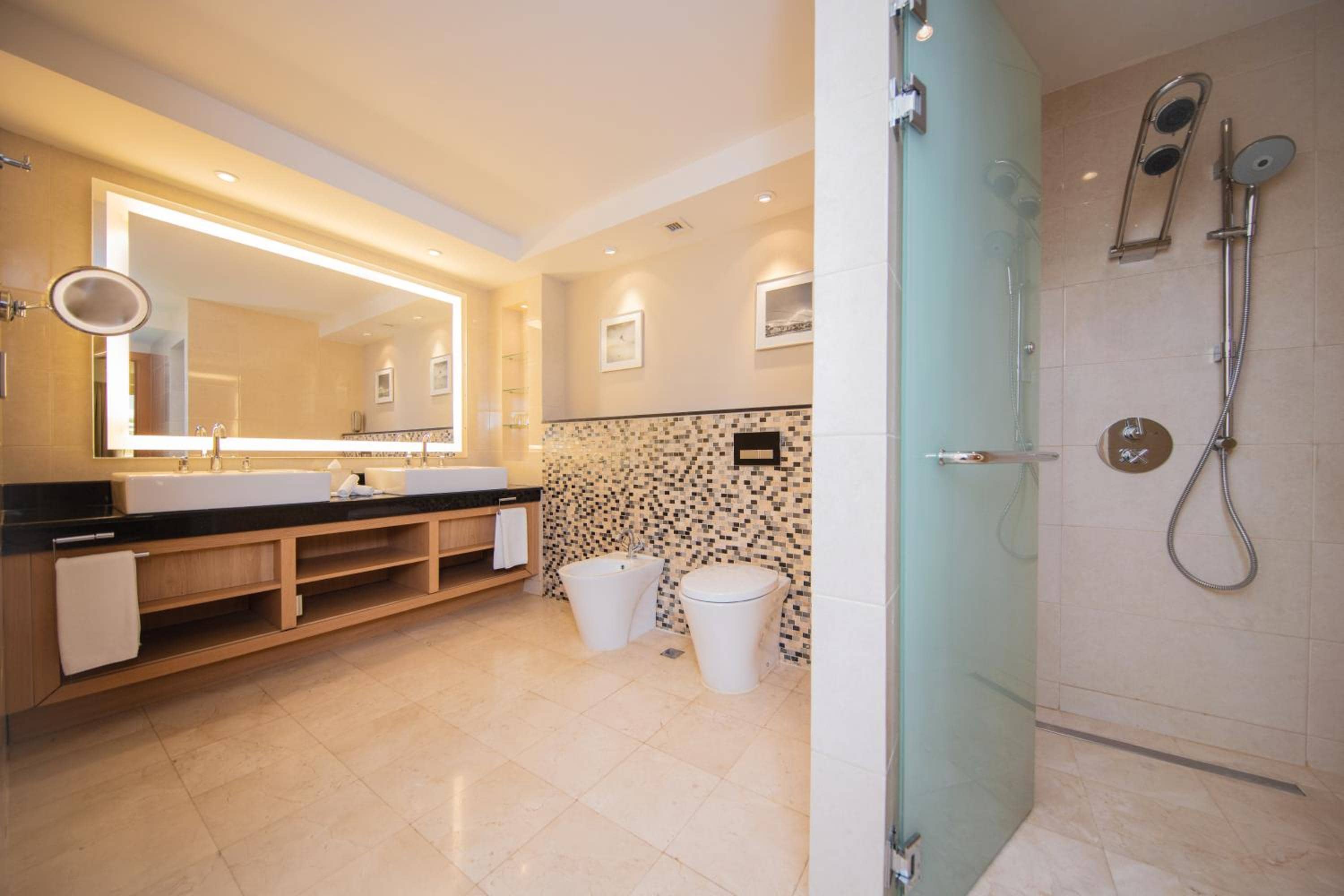 Radisson Blu Hotel, Doha — 4