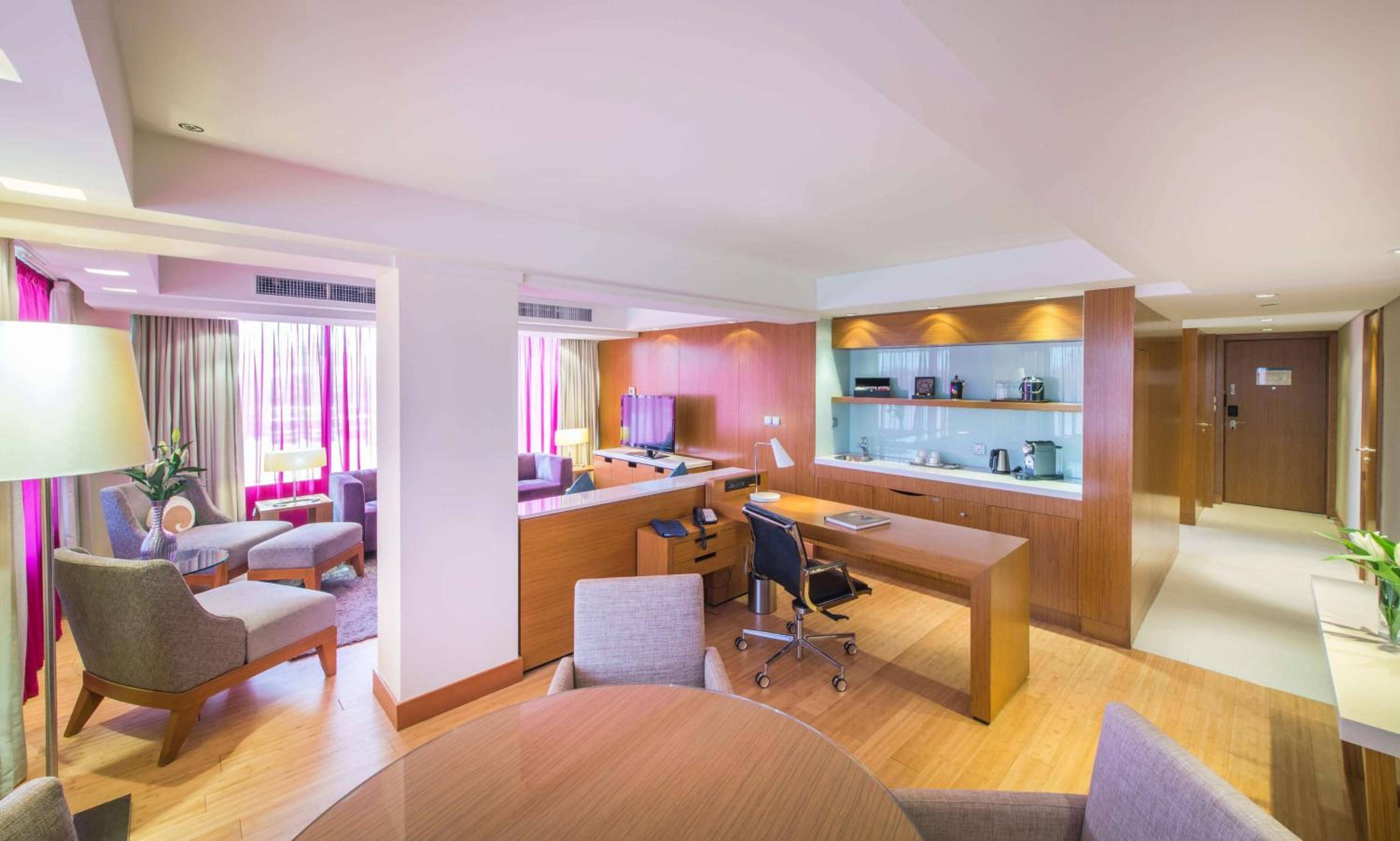 Radisson Blu Hotel, Kuwait — 2