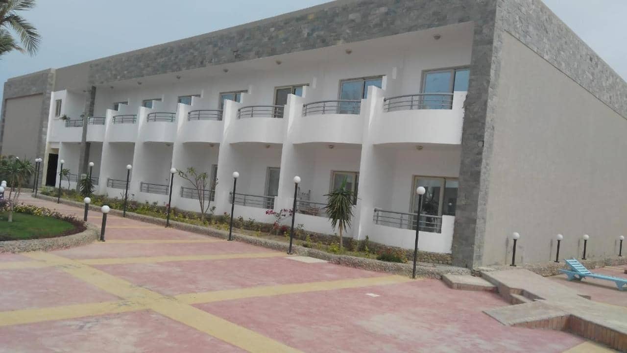 Cecelia Resort Families and Couples only