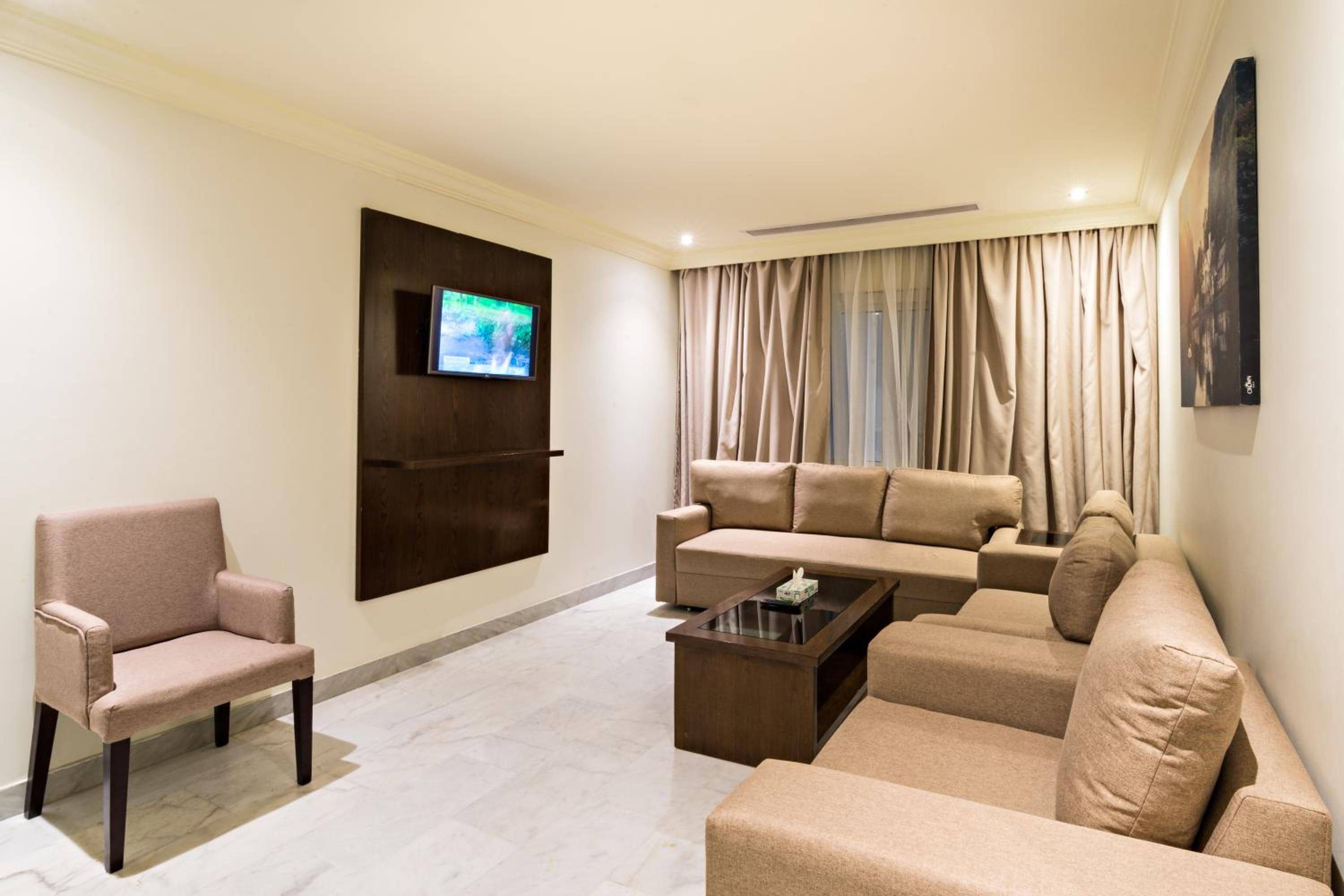 Ebreez Hotel — 3