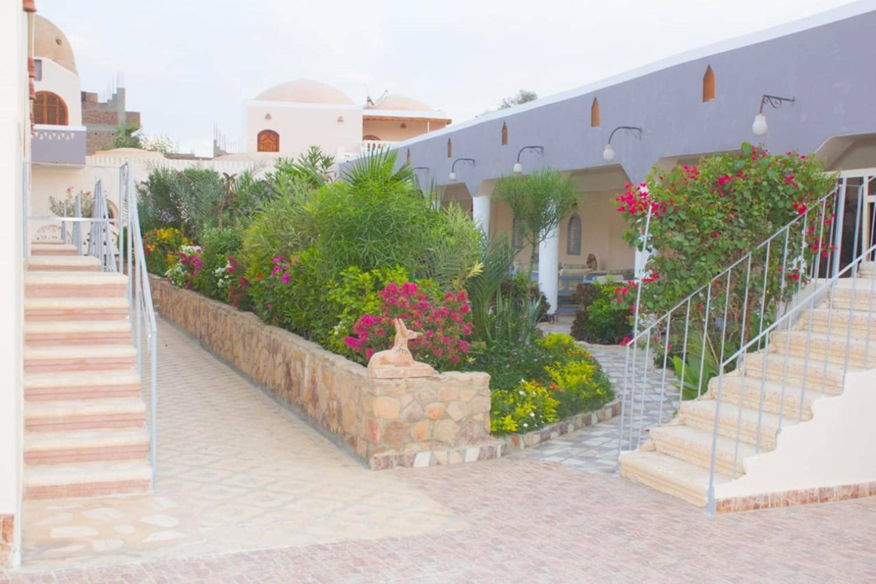 Janat Elsahara Hotel — 2