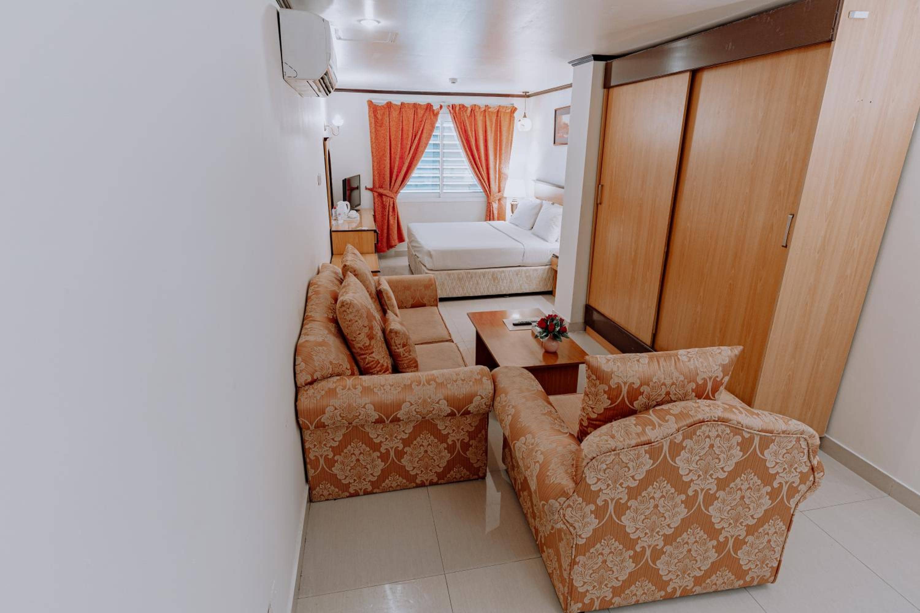 Panorama Hotel Deira — 2