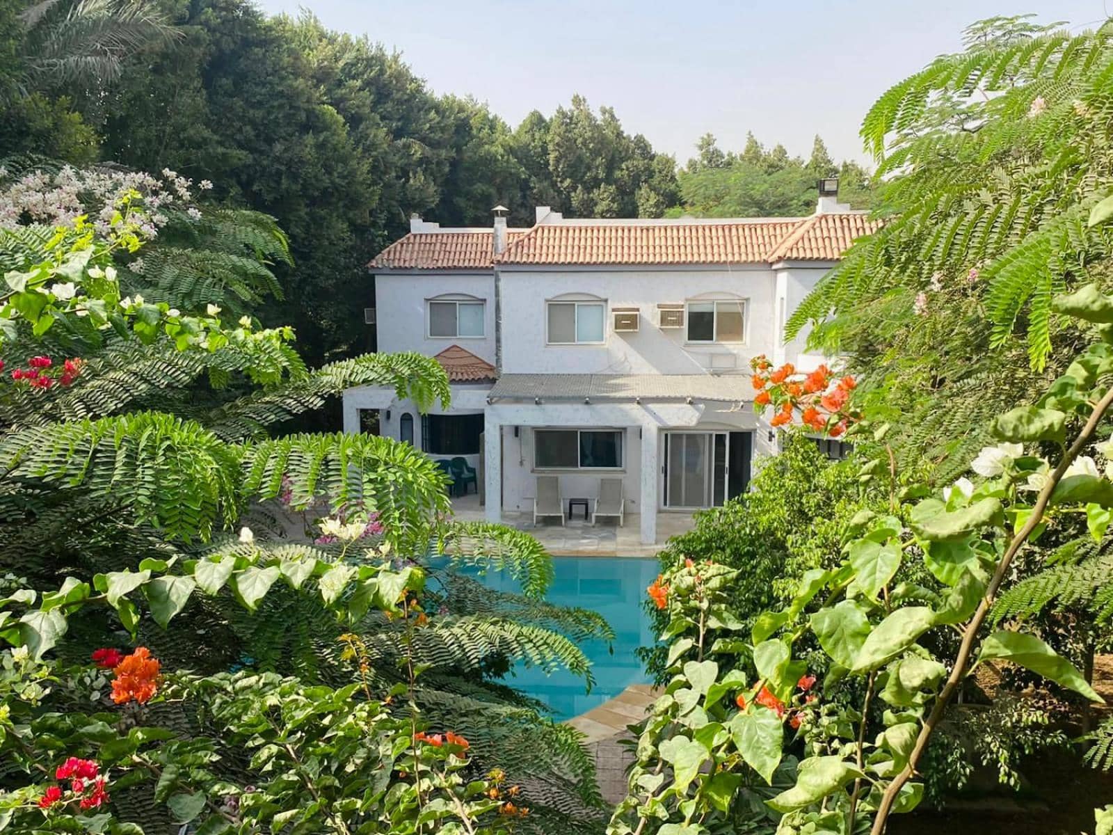 Villa by the Pyramids
