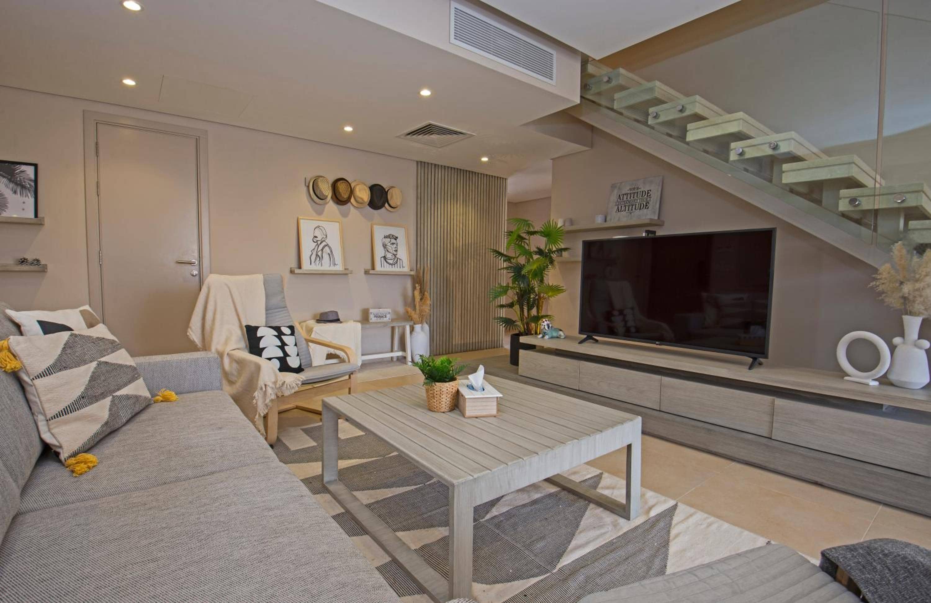 A Stunning Seaview Penthouse; 3bedrooms + nanny — 4