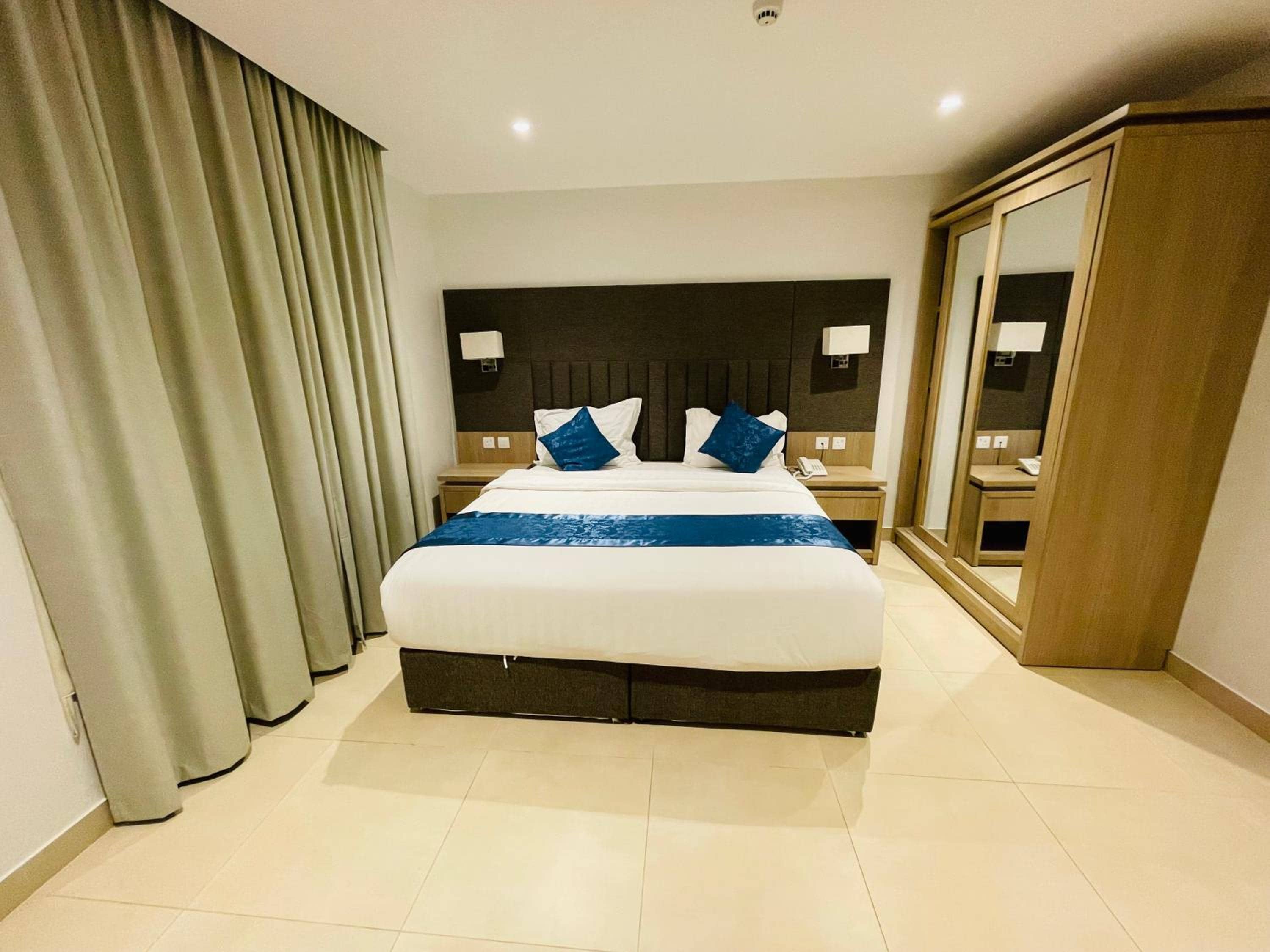 Terrace View Serviced Apartments 2 — 5
