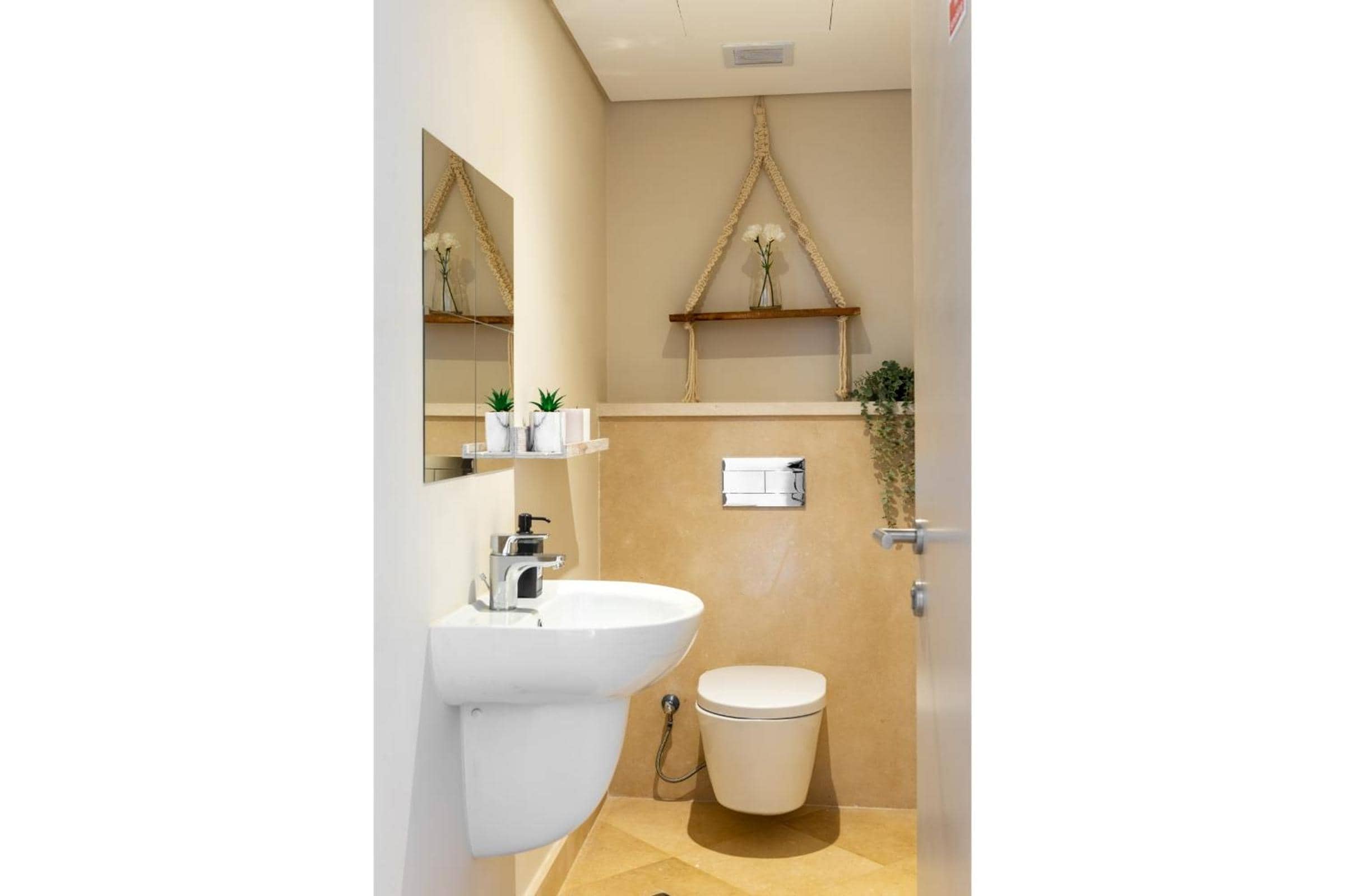 Chilled & Serene 1BDR Mangroovy Pool & Sea View — 4