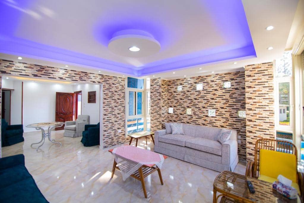 Salah Eldin 2 bed rooms Super Lux Chalet apartment , Garden&sea view, first floor , Family only سوبر لوكس شاليه دور اول المعموره الشاطىء اسكندريه Mamoura A