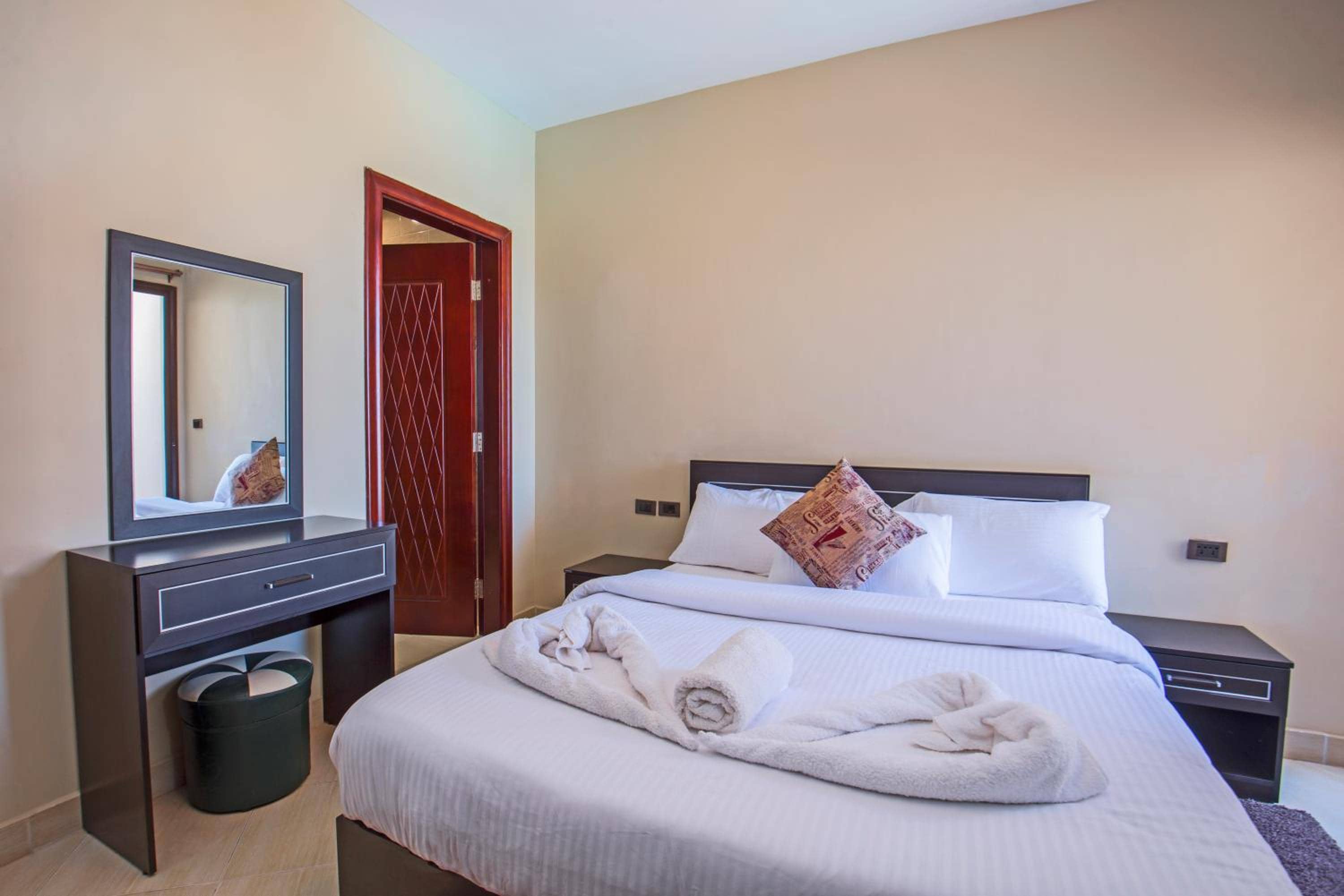 Premium sea view 2 bedrooms 2 bathrooms apartment located within Gravity Hotel & Aquapark Hurghada — 4