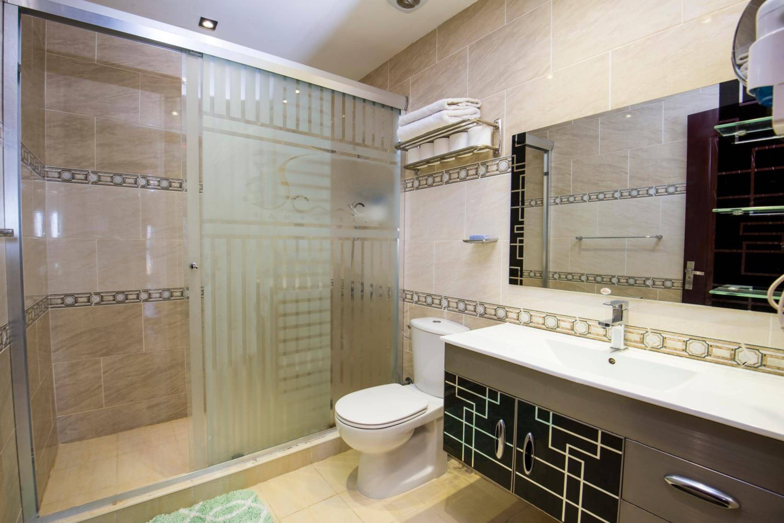 Premium sea view 2 bedrooms 2 bathrooms apartment located within Gravity Hotel & Aquapark Hurghada — 3